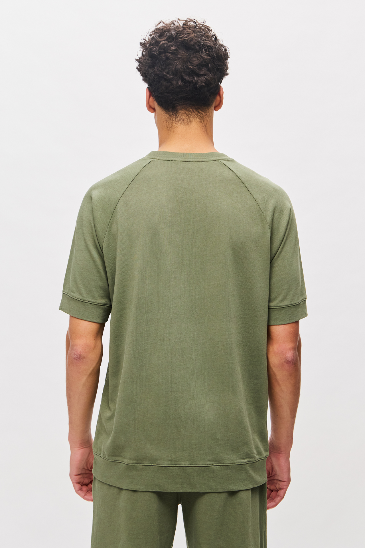RELAXED RAGLAN T-SHIRT
