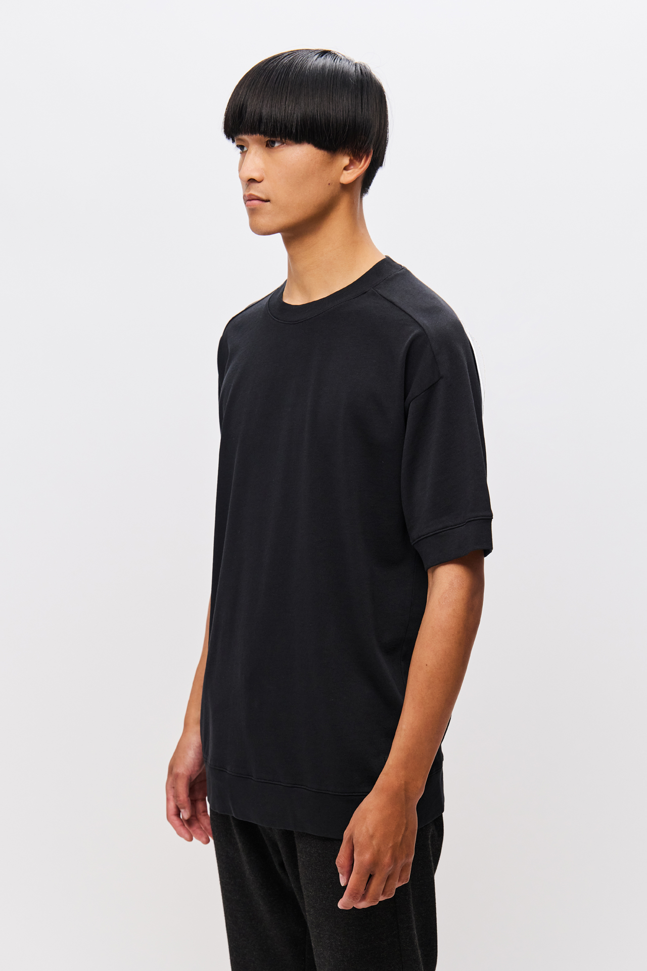 RELAXED RAGLAN T-SHIRT