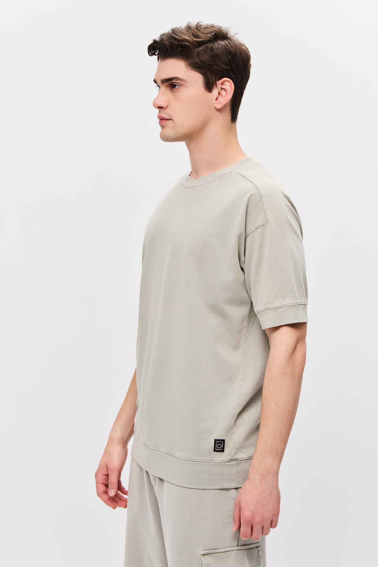 RELAXED RAGLAN T-SHIRT