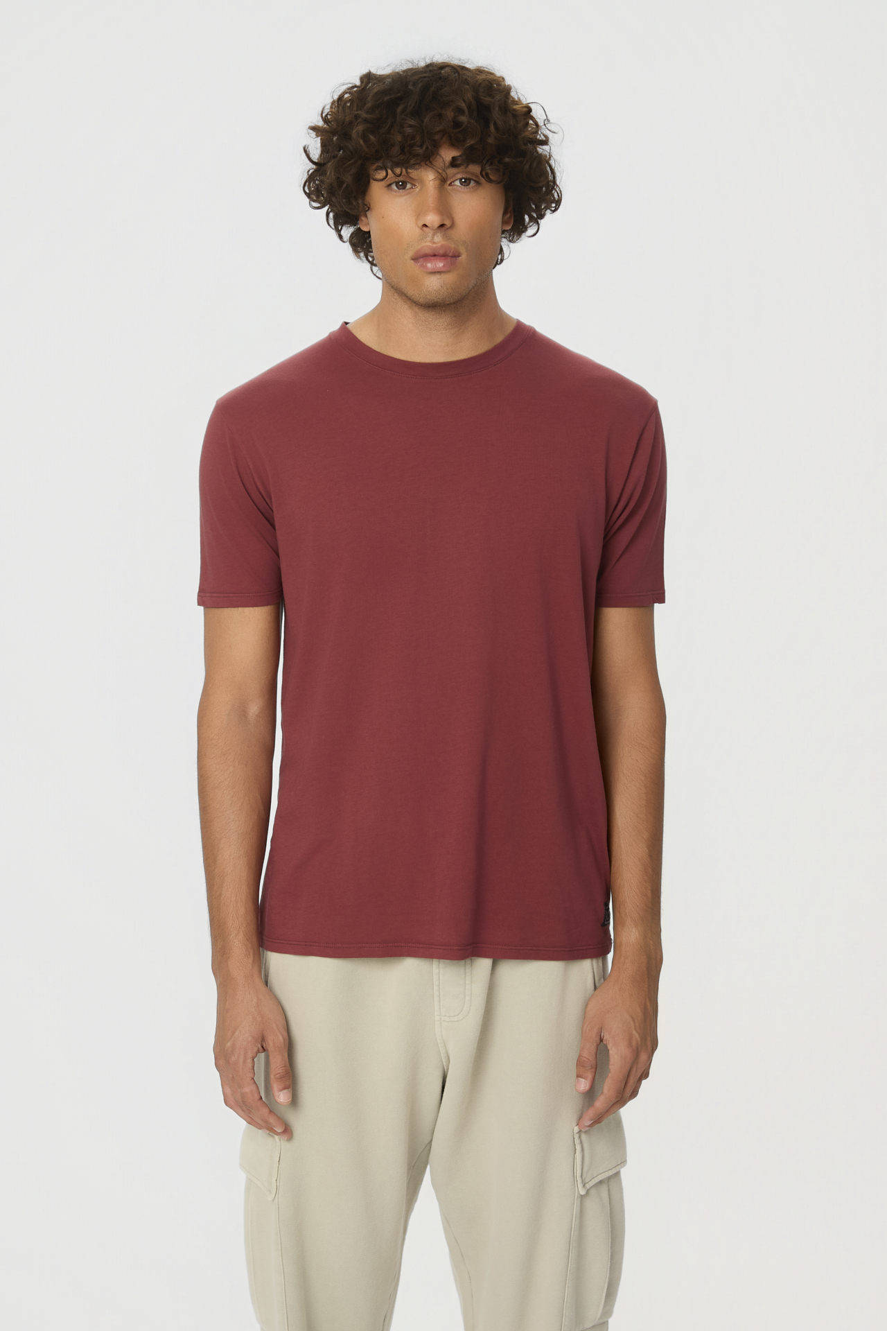 RELAXED ROUNDNECK T-SHIRT