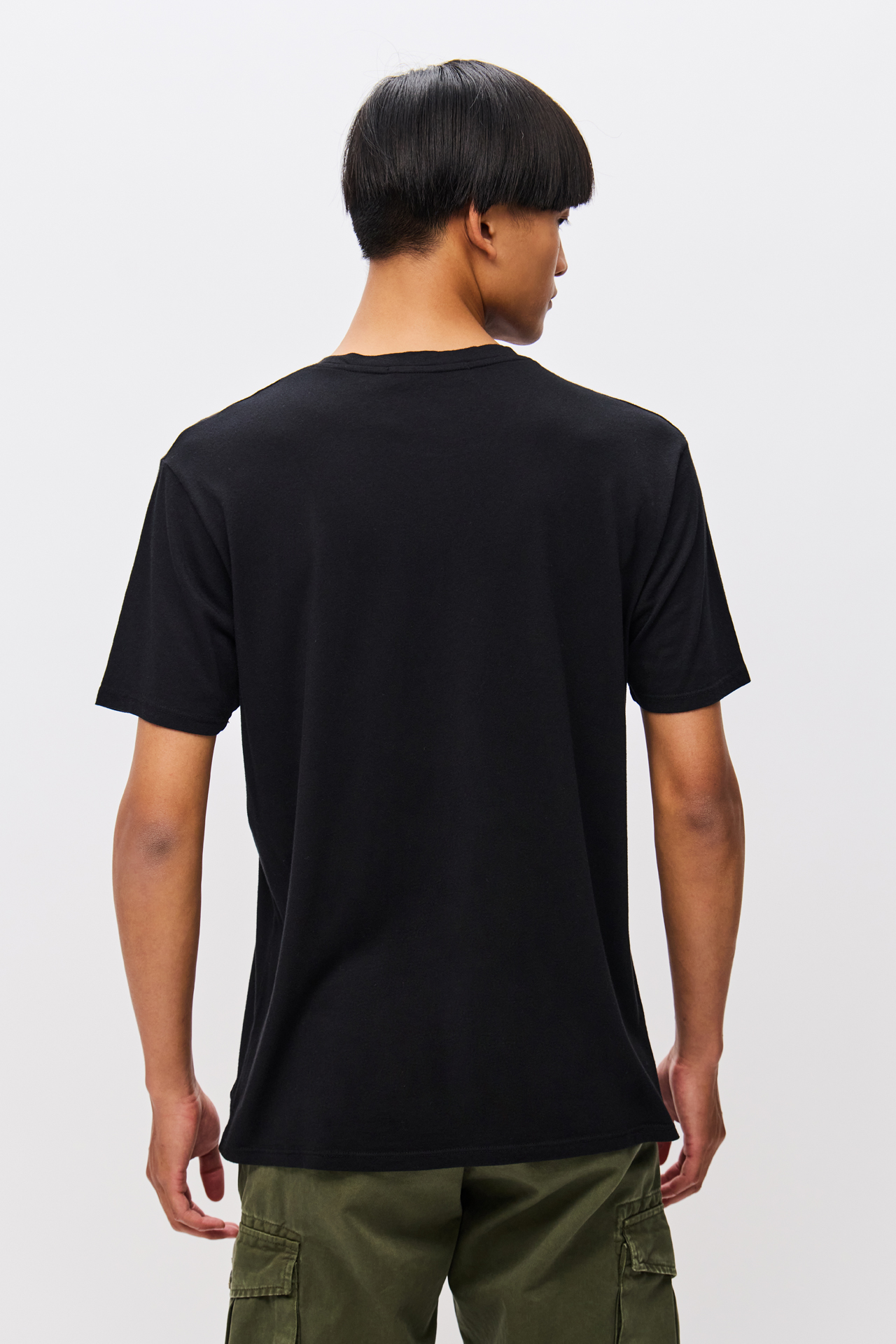 RELAXED ROUNDNECK T-SHIRT