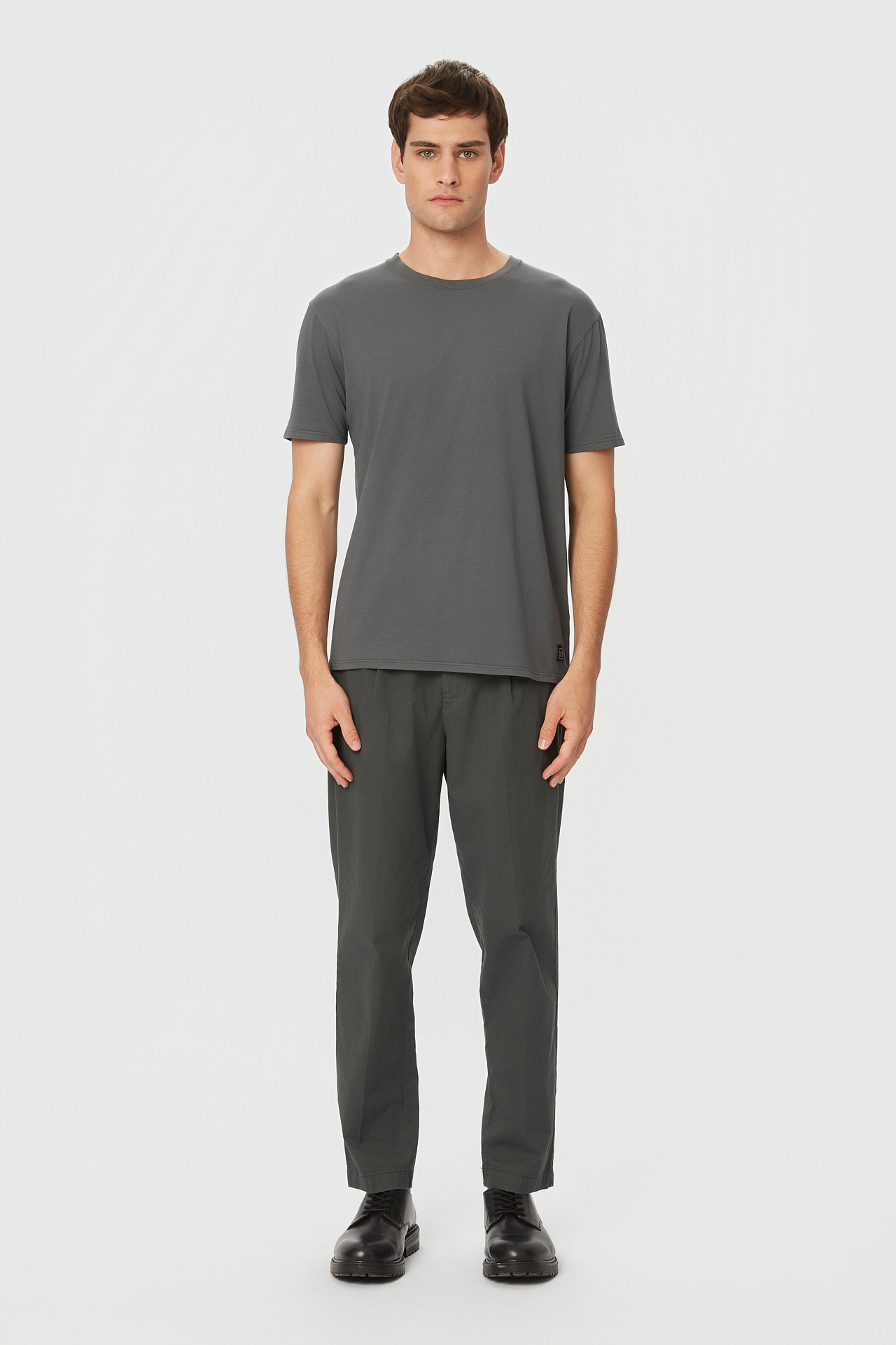 RELAXED ROUNDNECK T-SHIRT