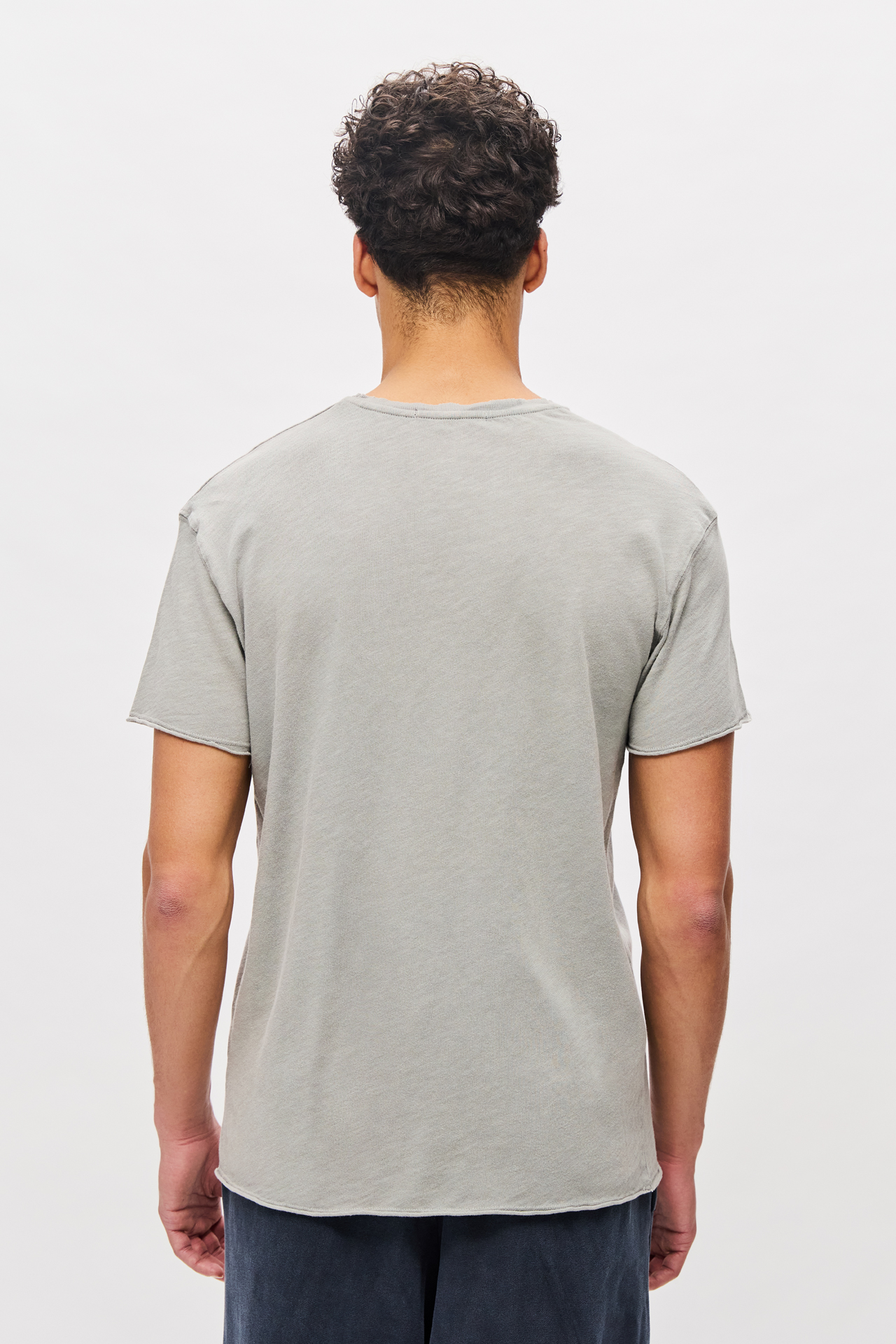 THE ROUNDNECK SLUB T-SHIRT