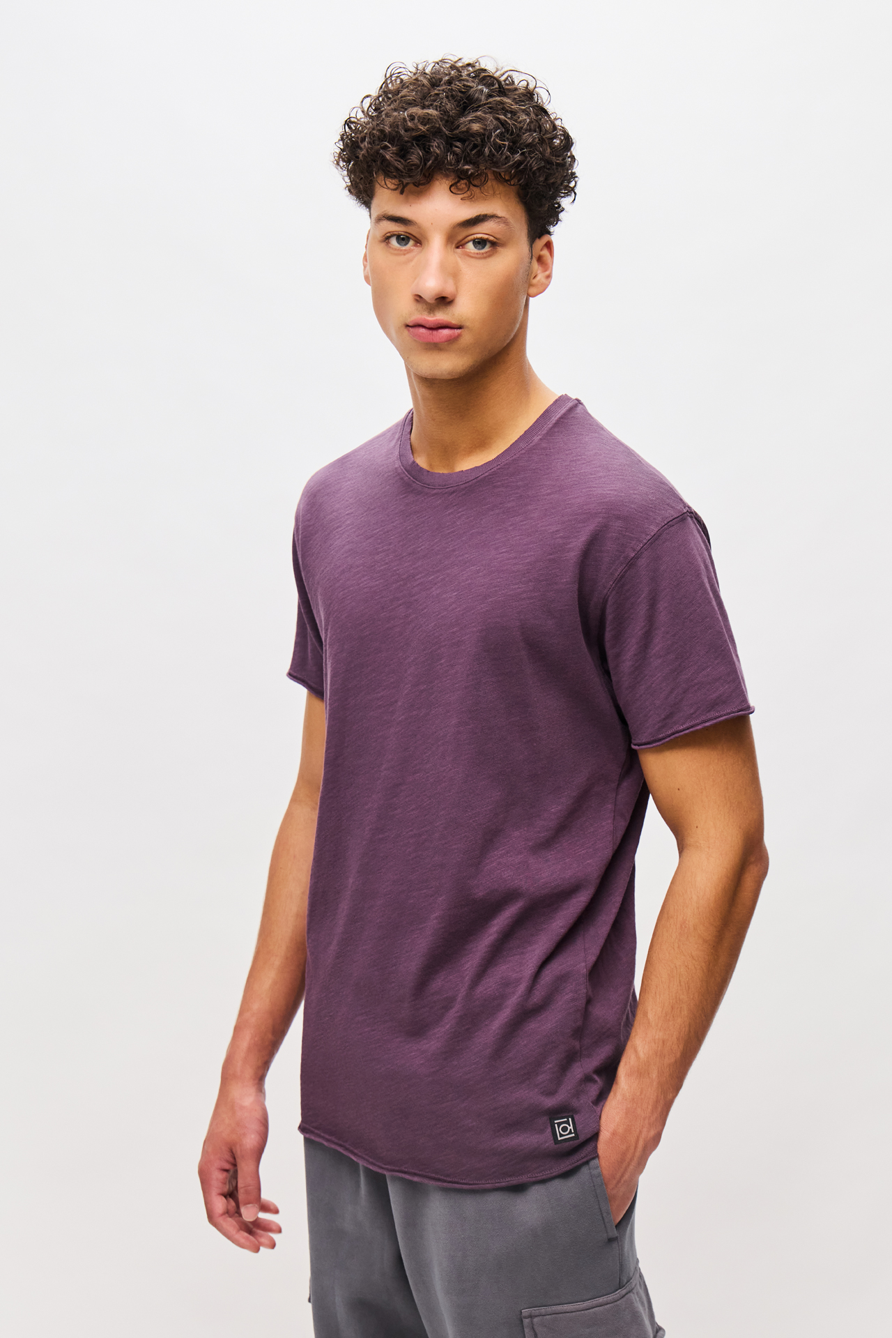 THE ROUNDNECK SLUB T-SHIRT