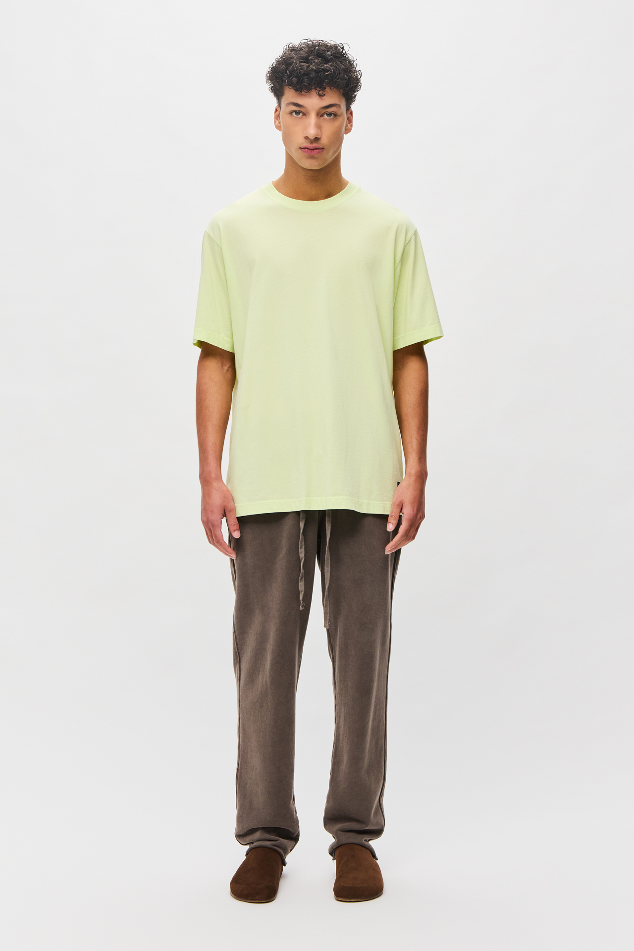 OVERSIZED ROUNDNECK T-SHIRT