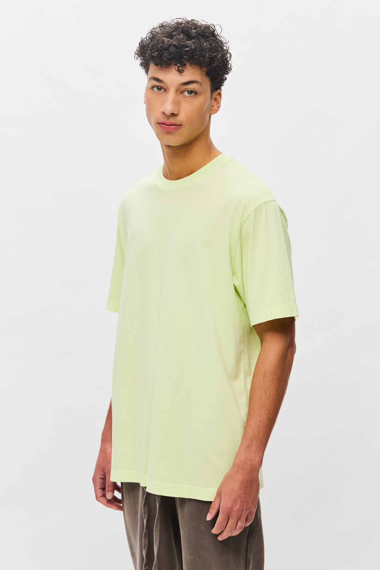 OVERSIZED ROUNDNECK T-SHIRT