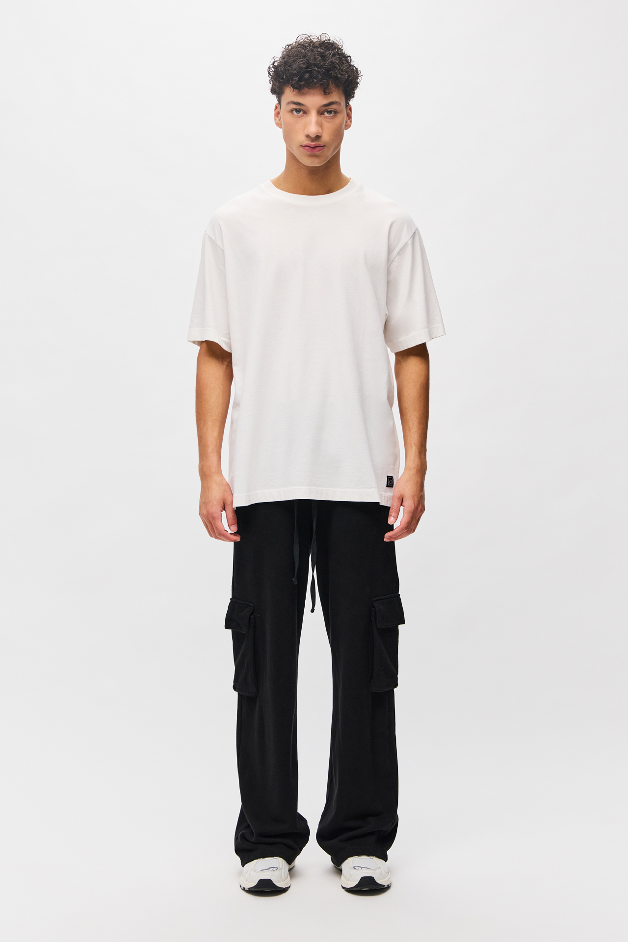 OVERSIZED ROUNDNECK T-SHIRT