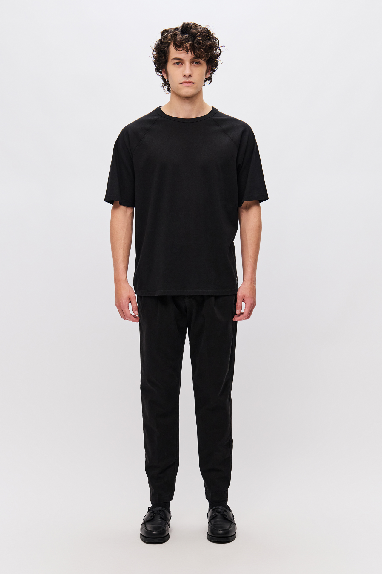 OVERSIZED RAGLAN T-SHIRT