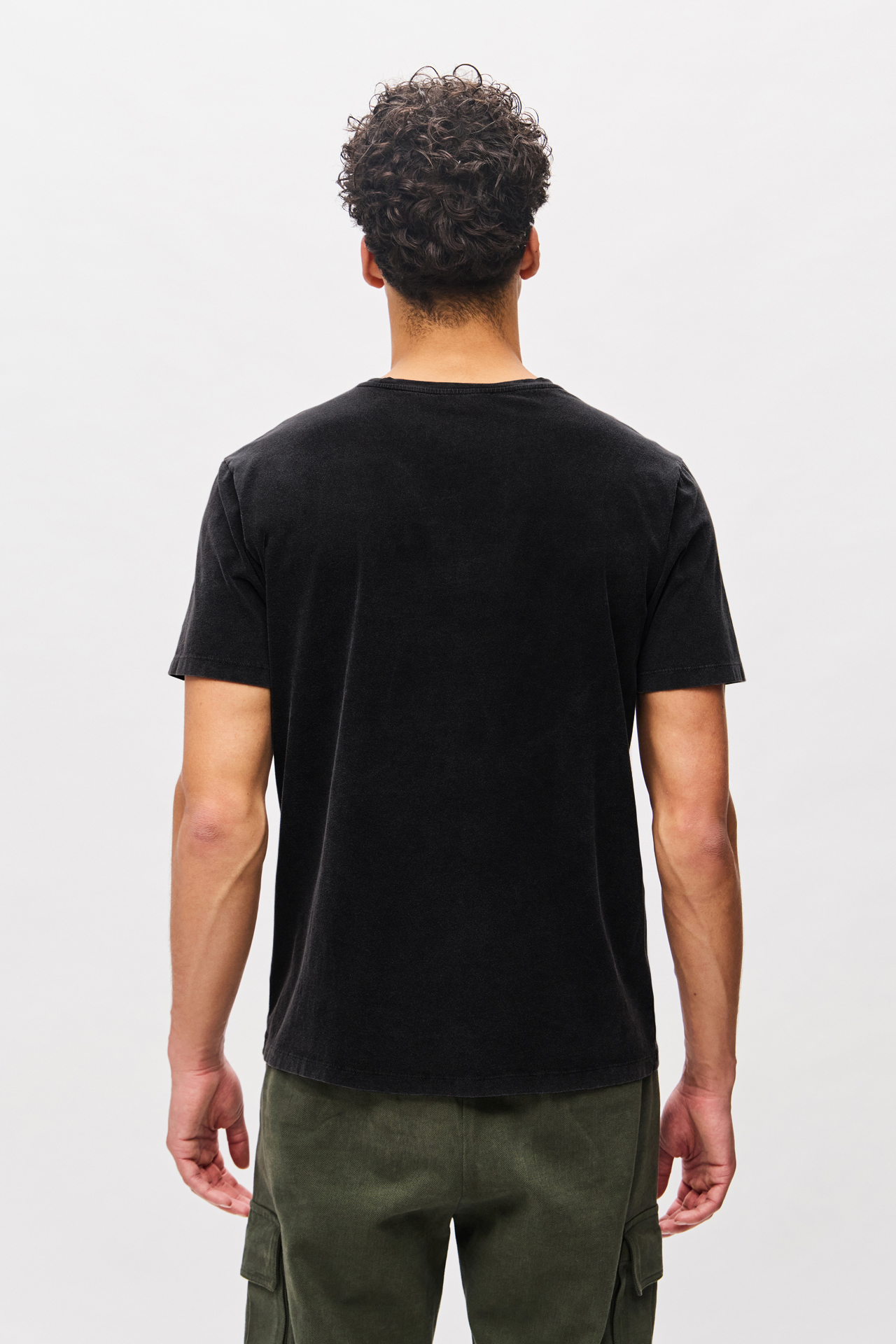 RELAXED T-SHIRT WITH EMBROIDERY