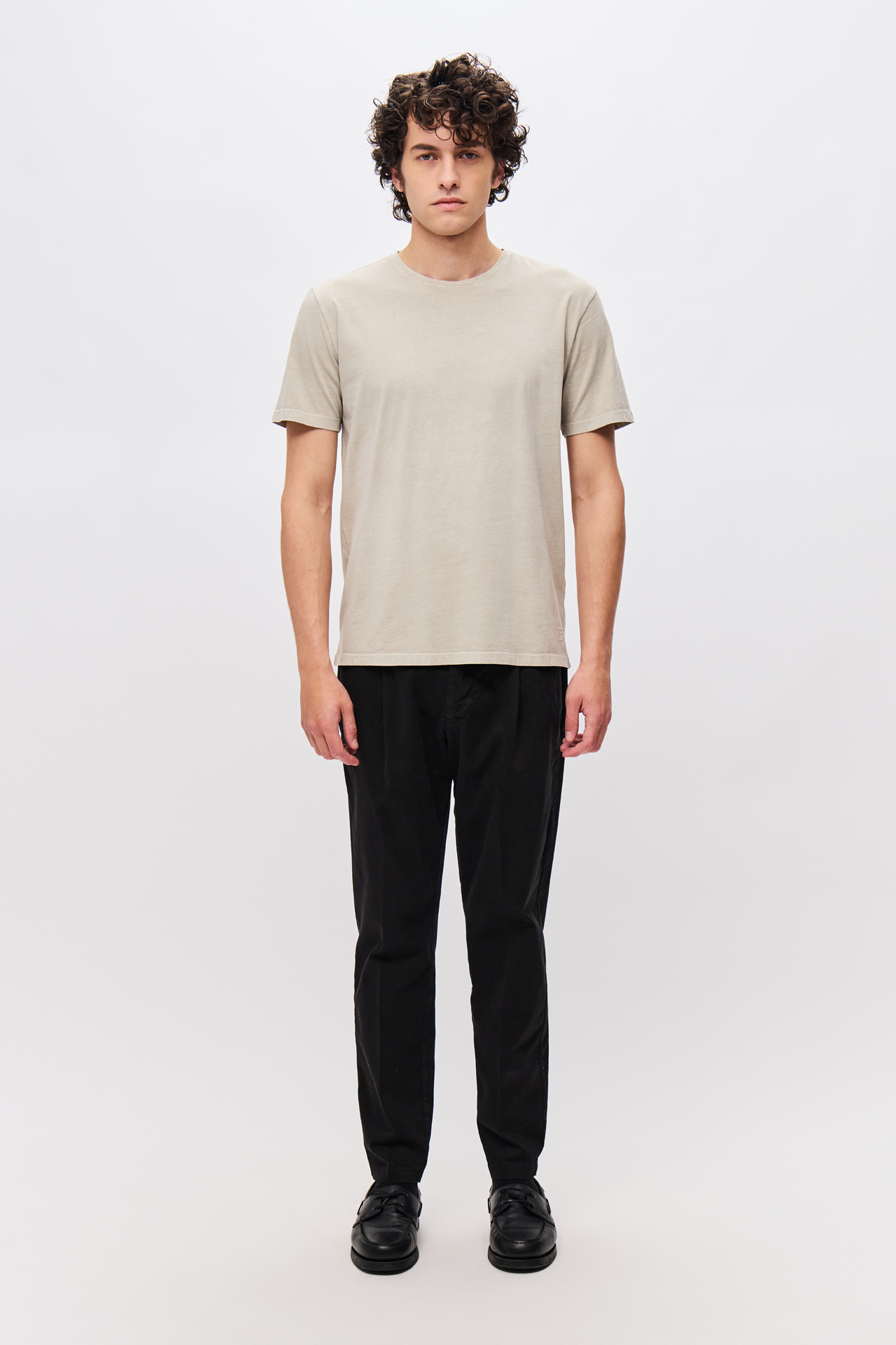 RELAXED T-SHIRT WITH EMBROIDERY