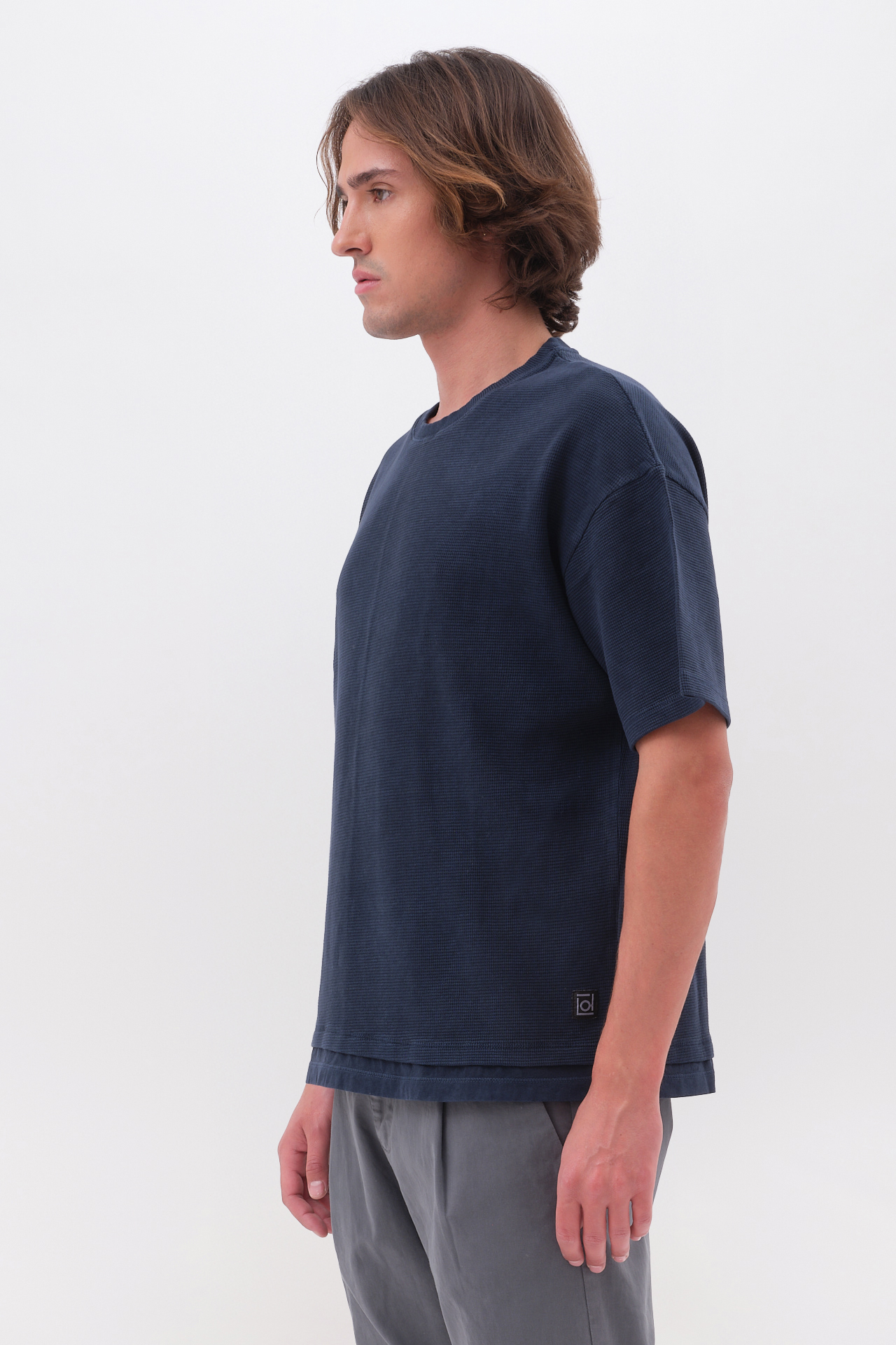 Contrast Detailed T-shirt