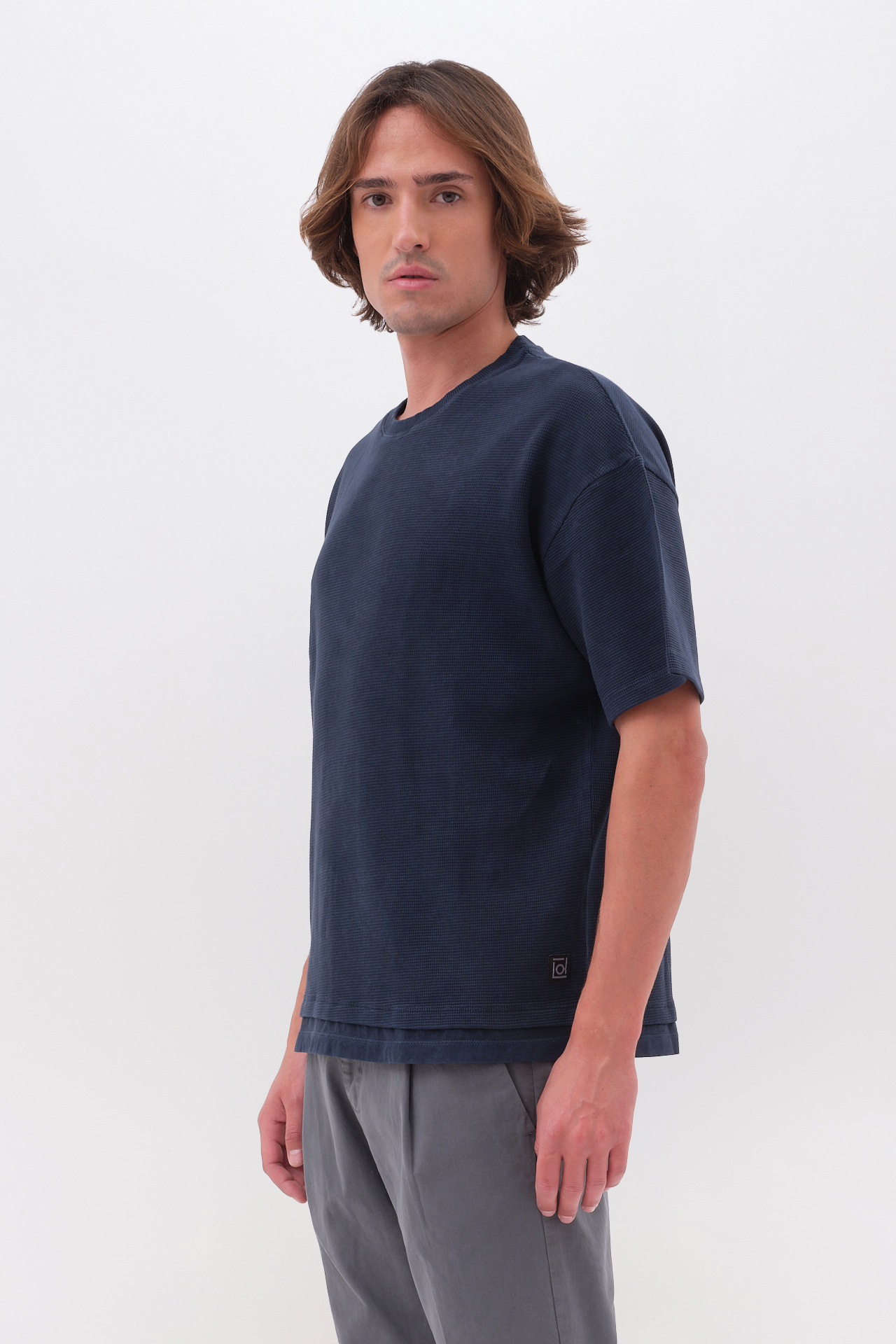 Contrast Detailed T-shirt