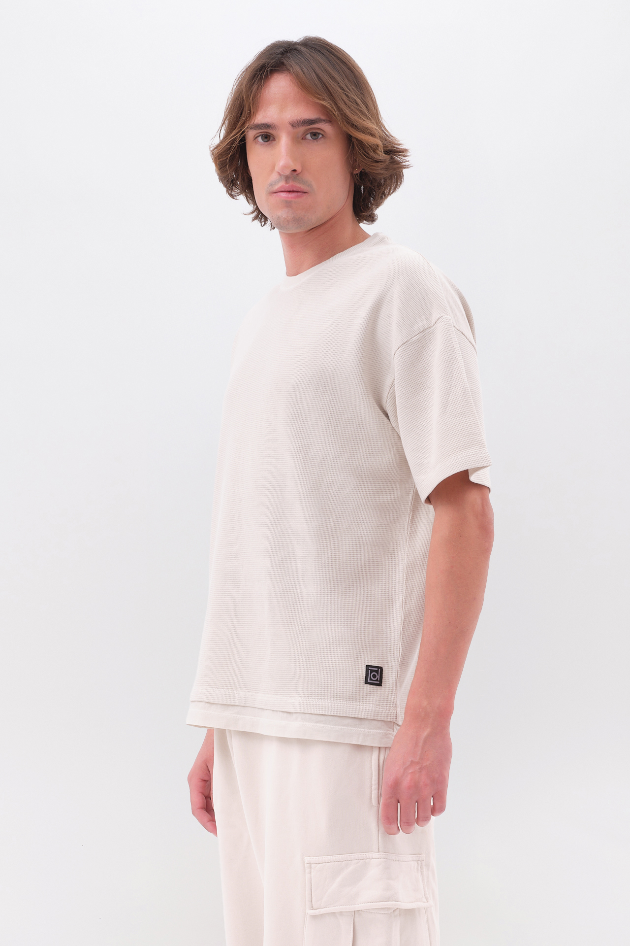 Contrast Detailed T-shirt
