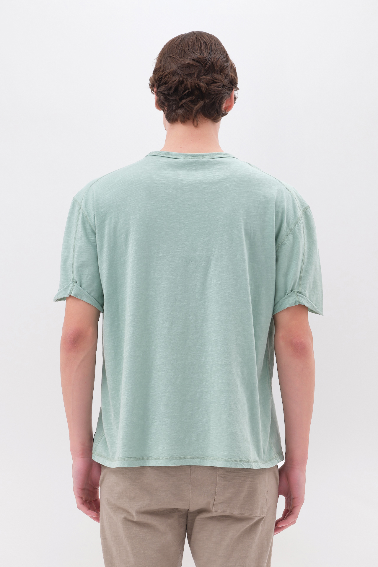 OVERSIZED T-SHIRT WITH STITCHES