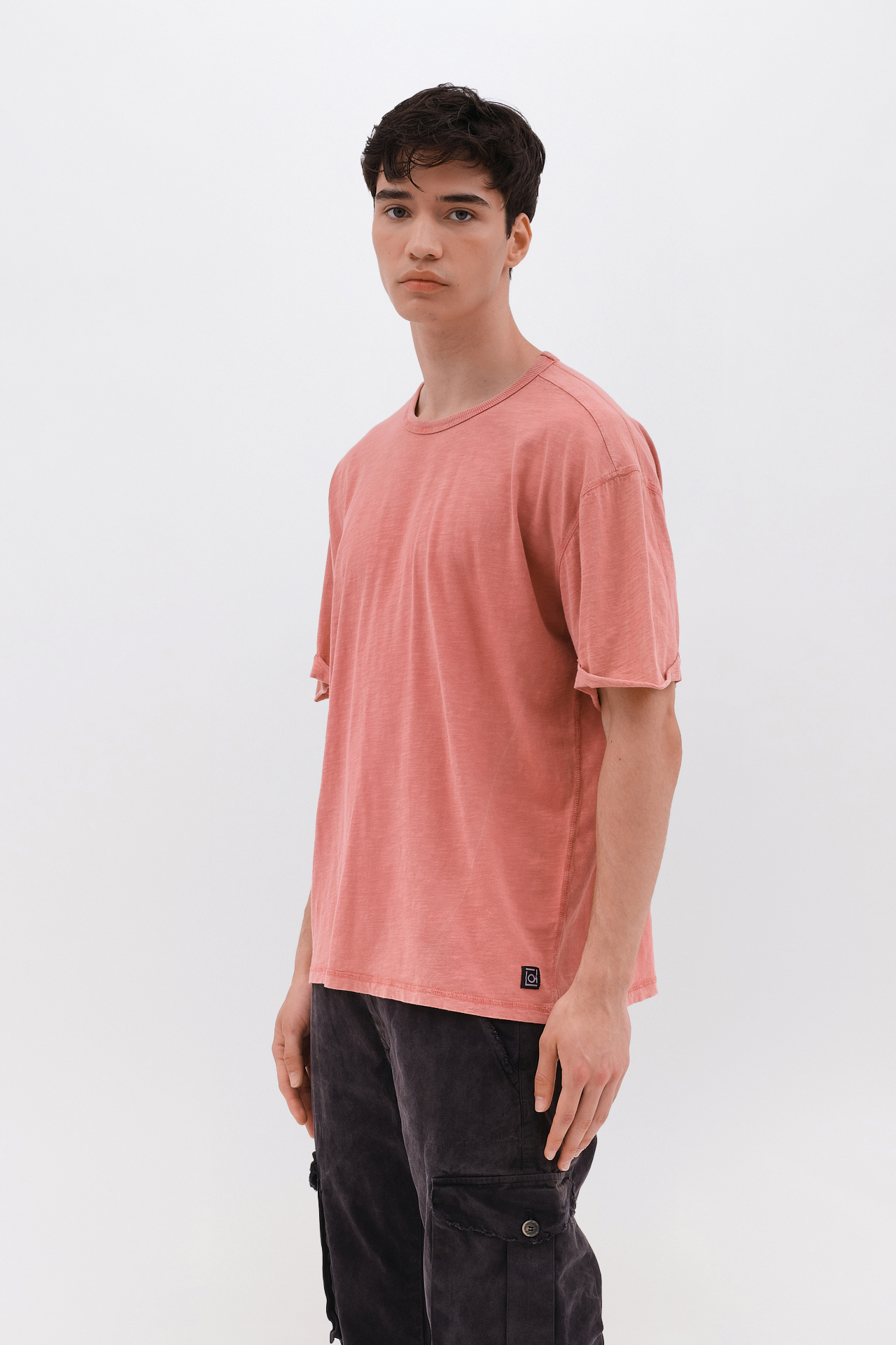 OVERSIZED T-SHIRT WITH STITCHES