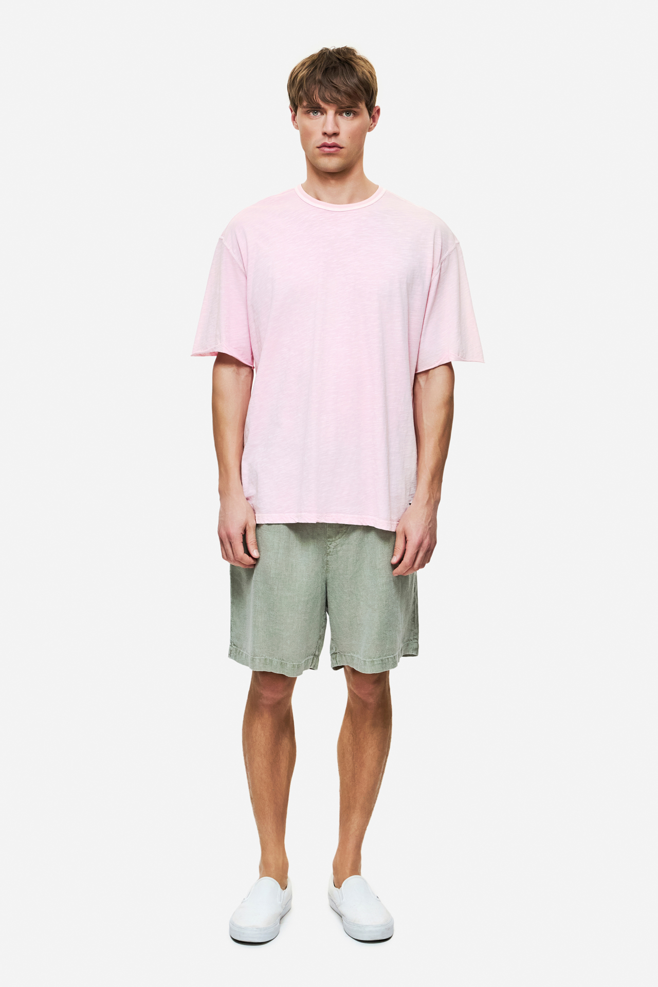 OVERSIZED T-SHIRT WITH STITCHES