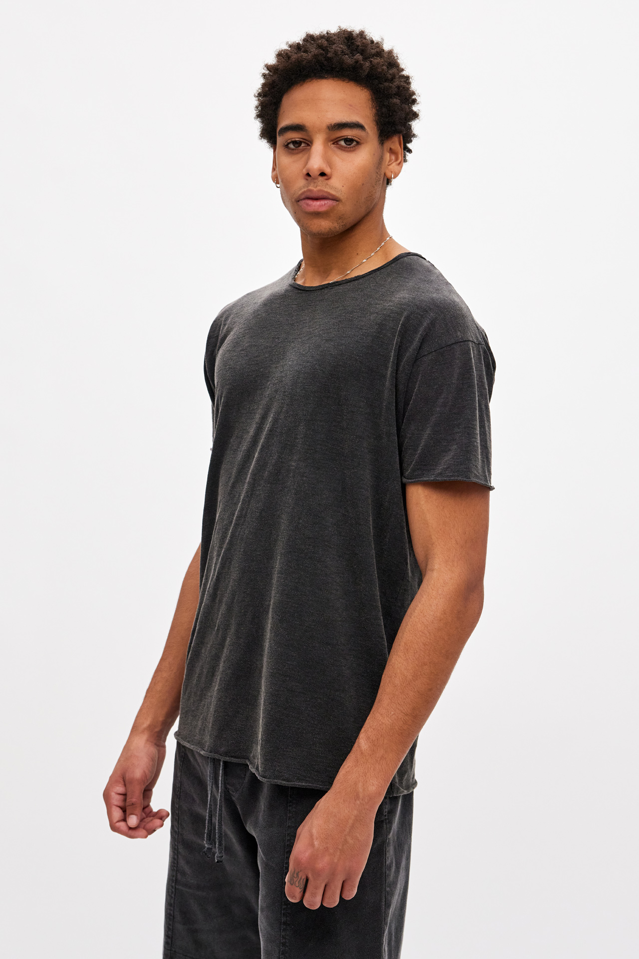 RELAXED SLEEVES T-SHIRT