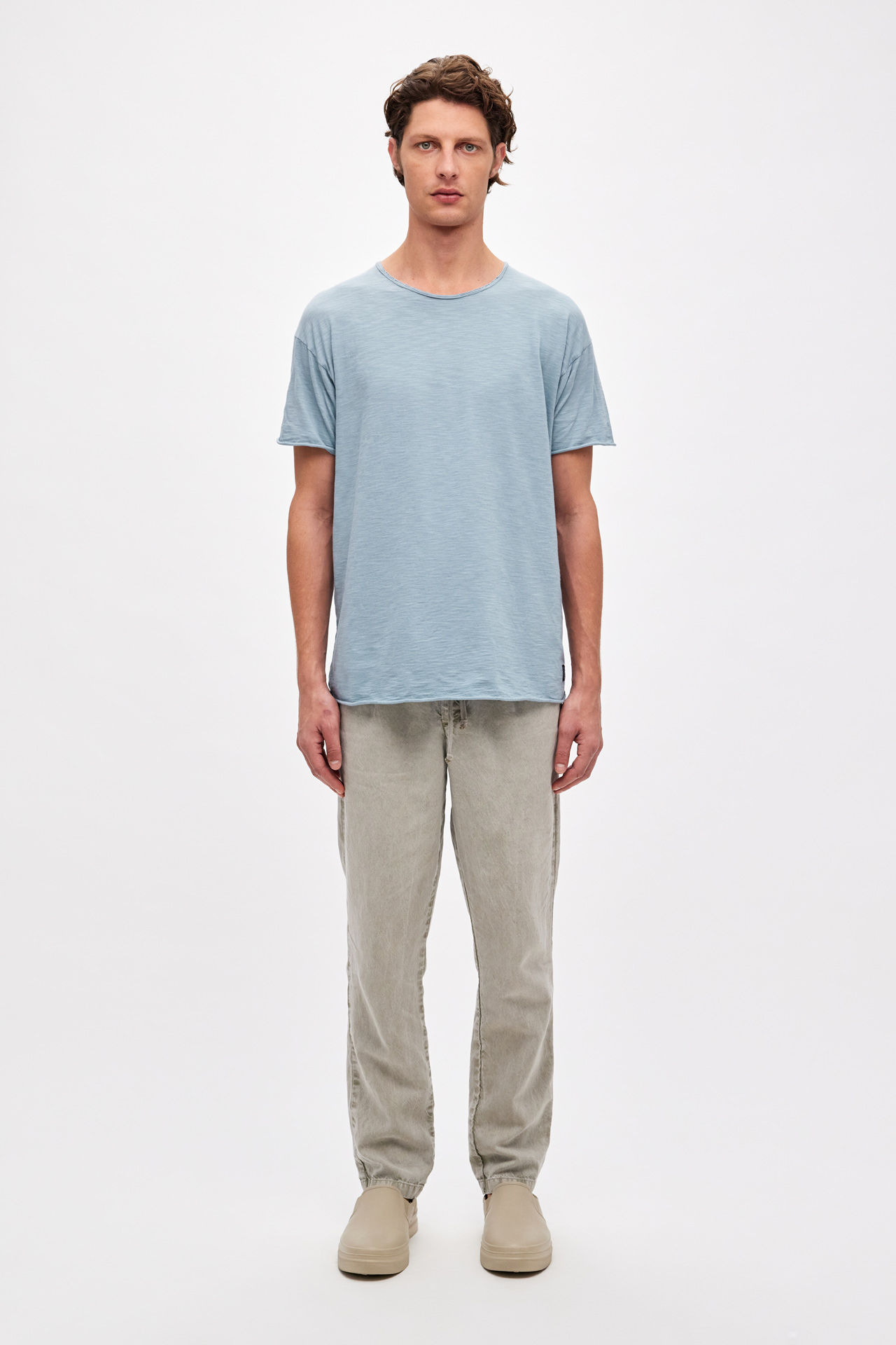 RELAXED SLEEVES T-SHIRT
