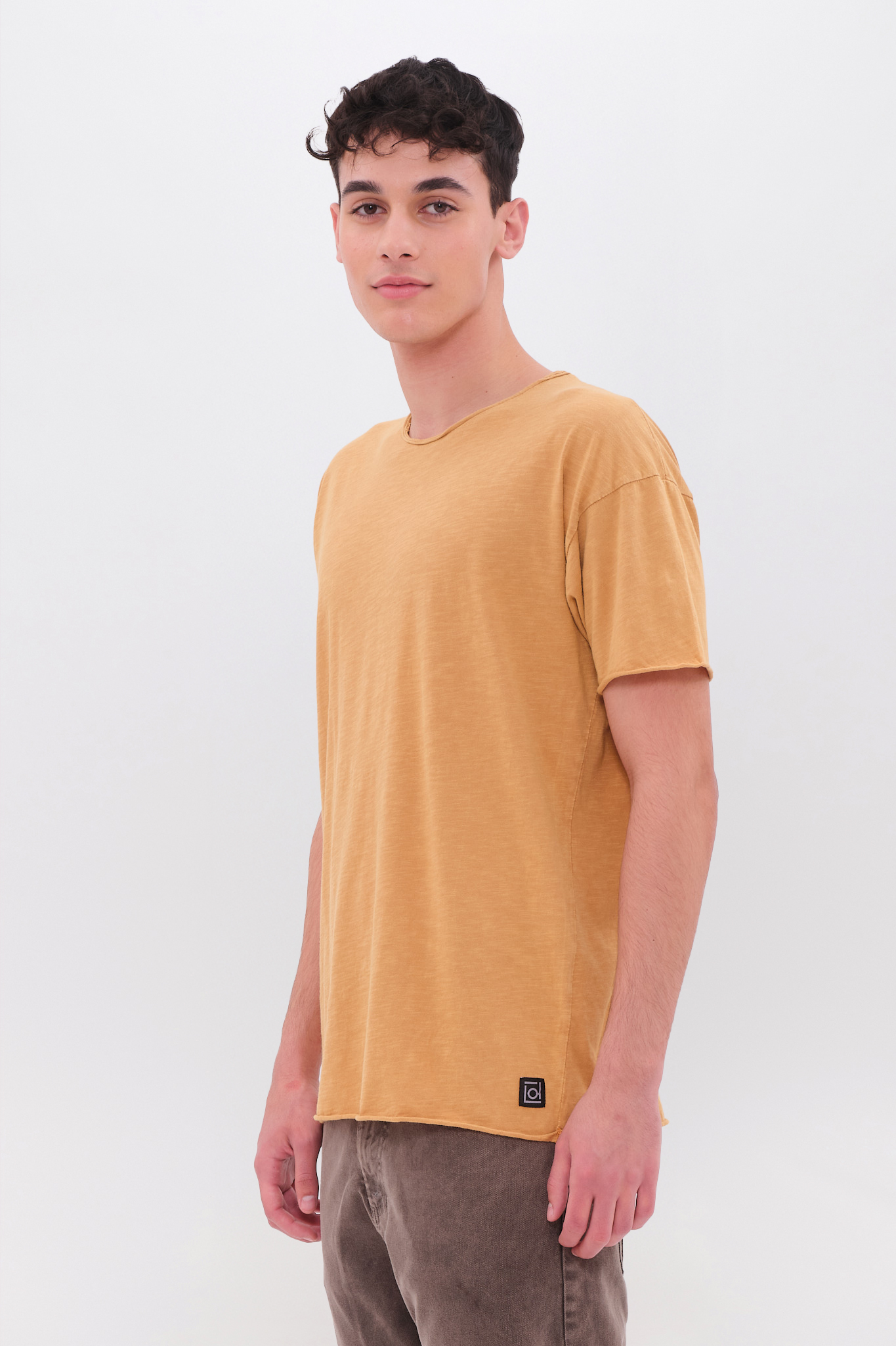 RELAXED SLEEVES T-SHIRT