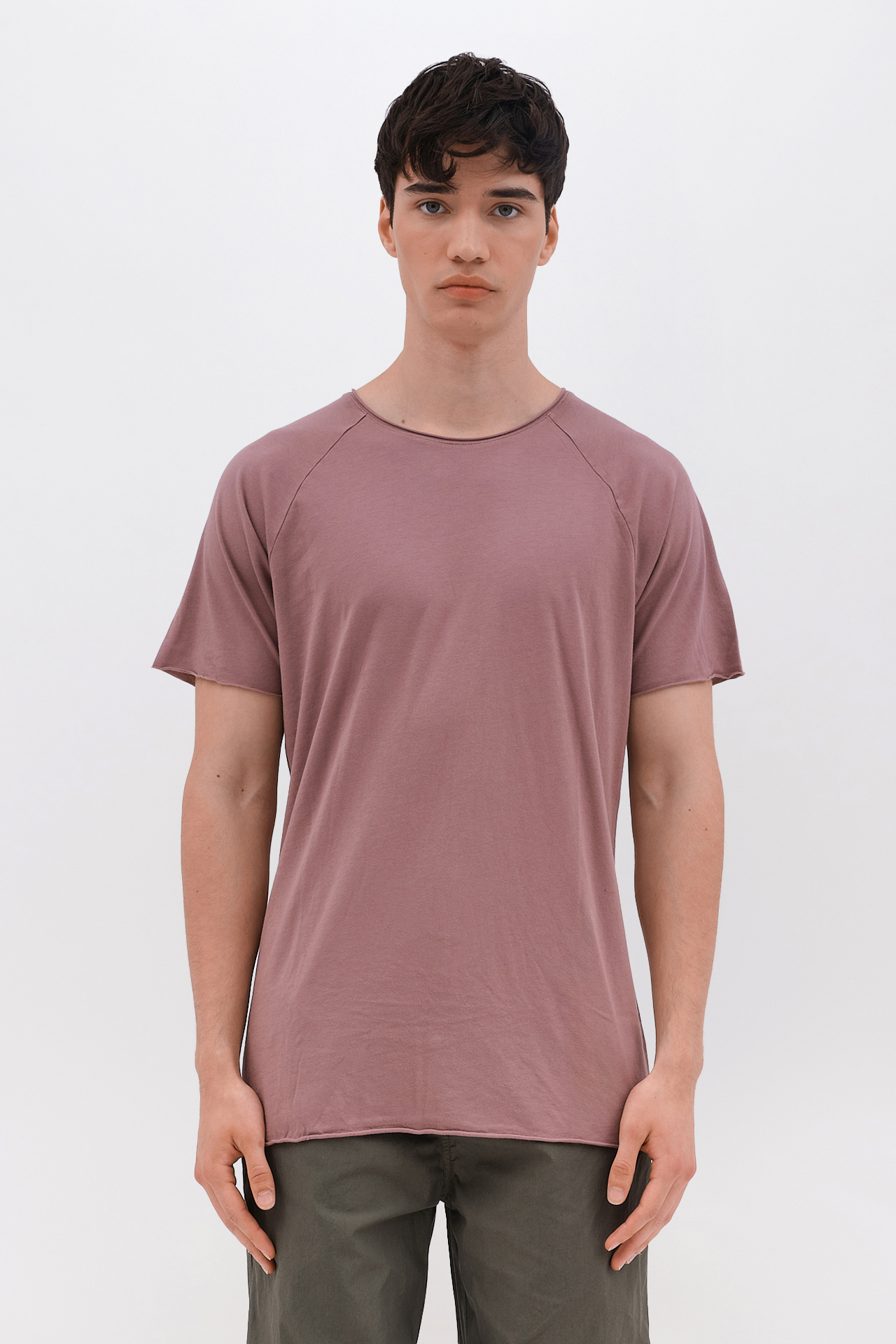 THE RAW EDGE RAGLAN T-SHIRT