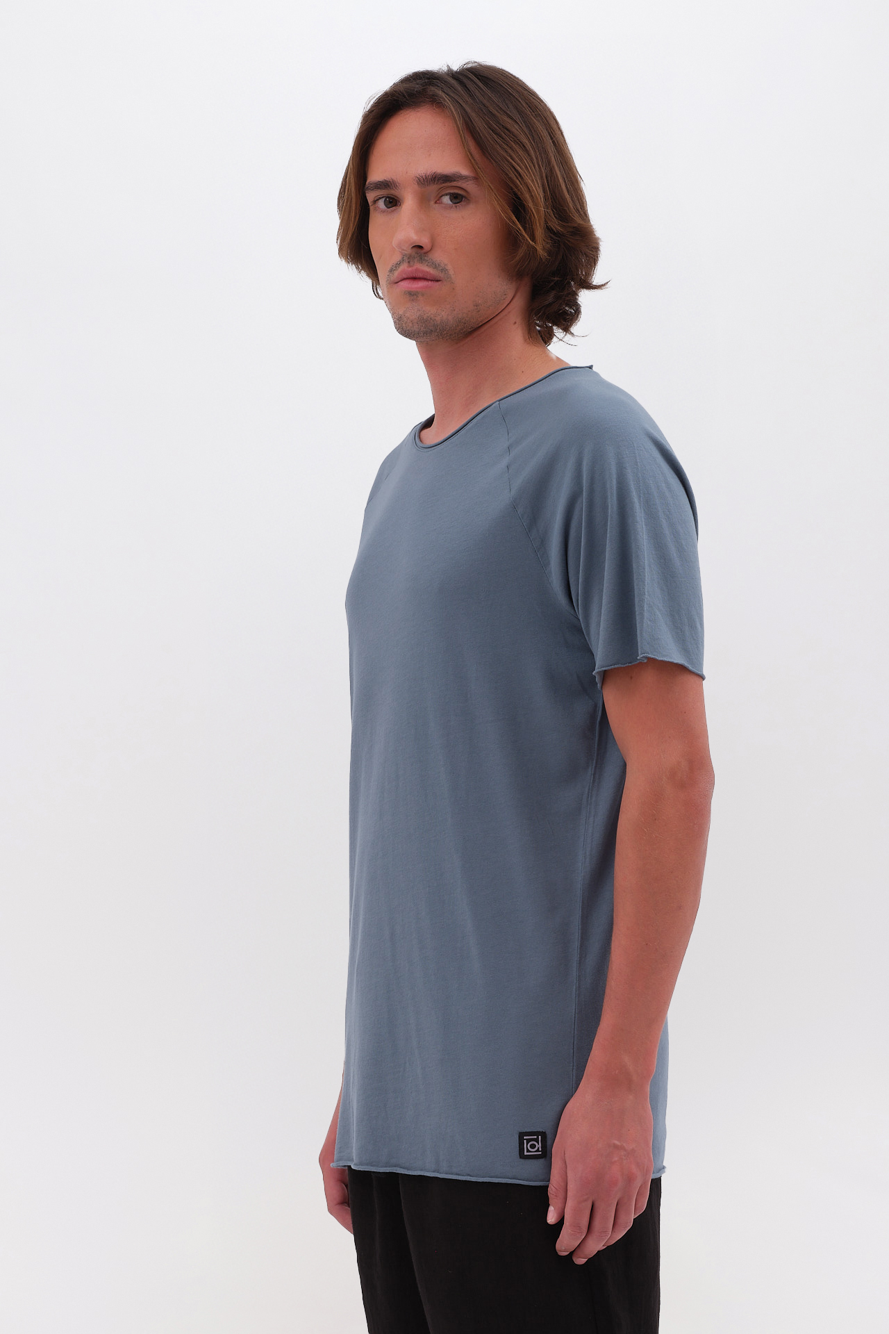 THE RAW EDGE RAGLAN T-SHIRT
