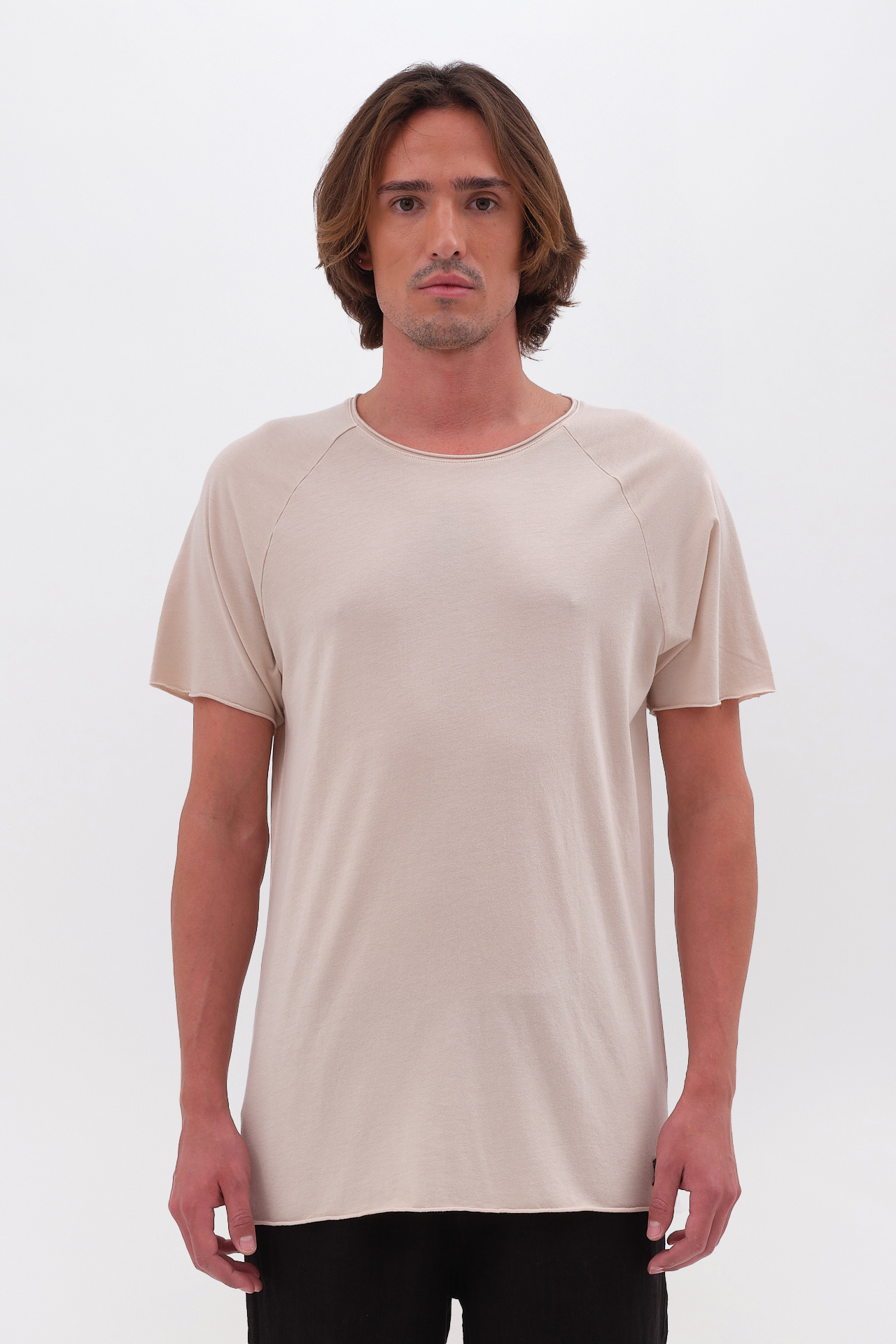 THE RAW EDGE RAGLAN T-SHIRT