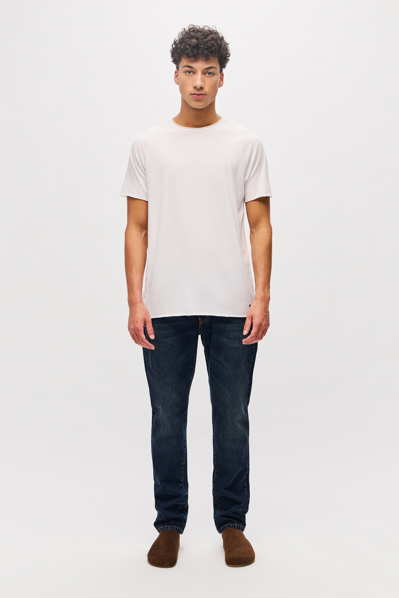 THE RAW EDGE RAGLAN T-SHIRT