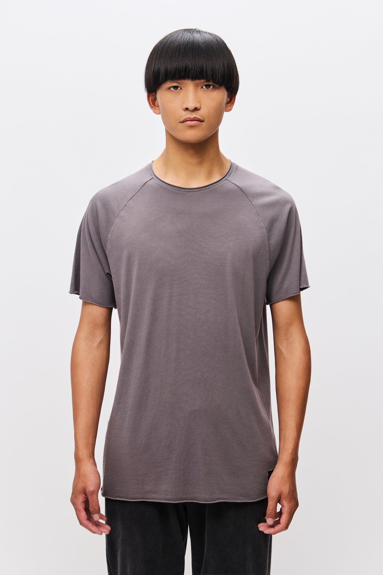 THE RAW EDGE RAGLAN T-SHIRT