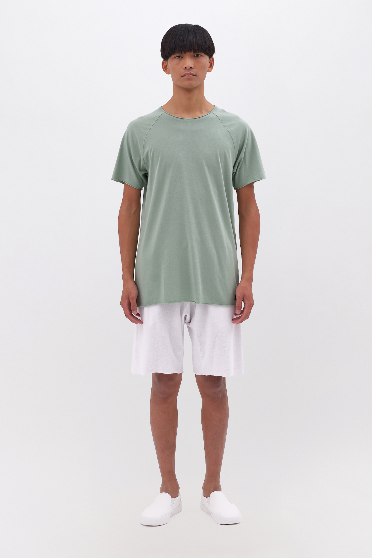 THE RAW EDGE RAGLAN T-SHIRT