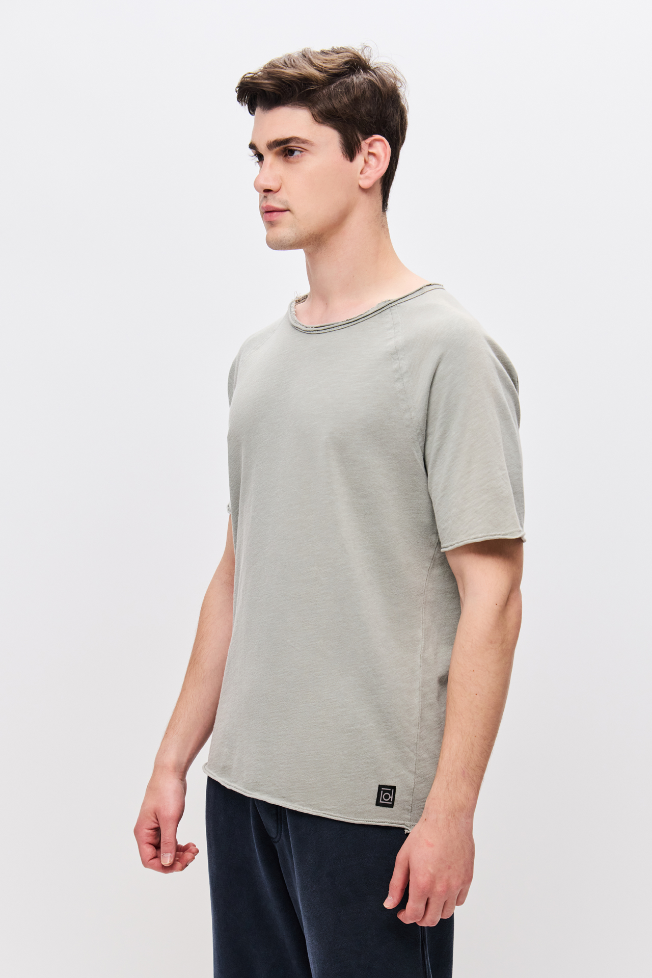 THE RAGLAN SLUB T-SHIRT
