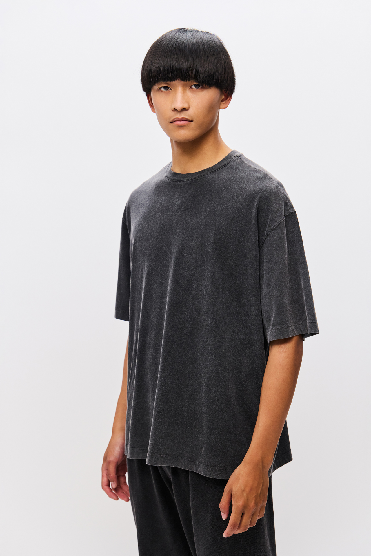THE OVERSIZED T-SHIRT