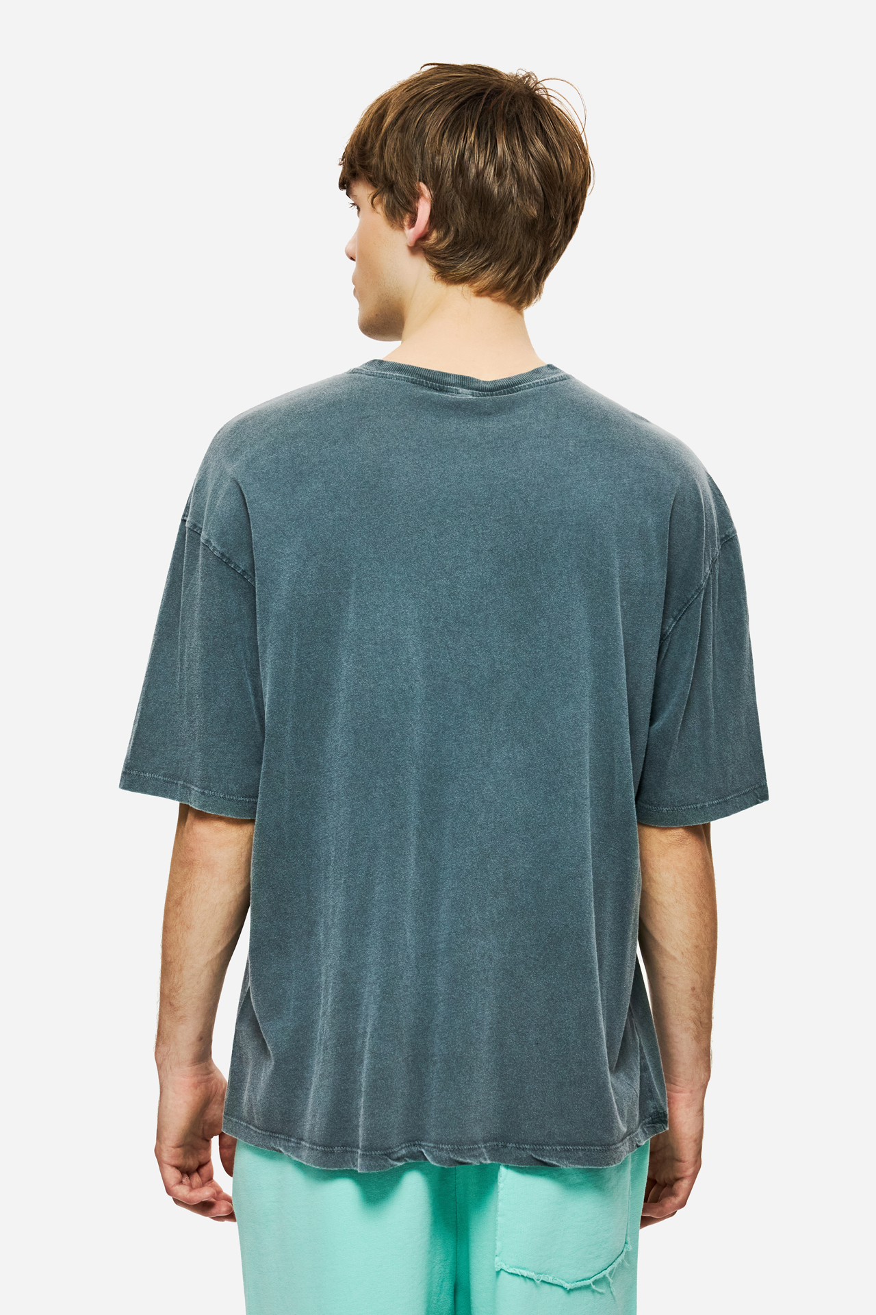 THE OVERSIZED T-SHIRT