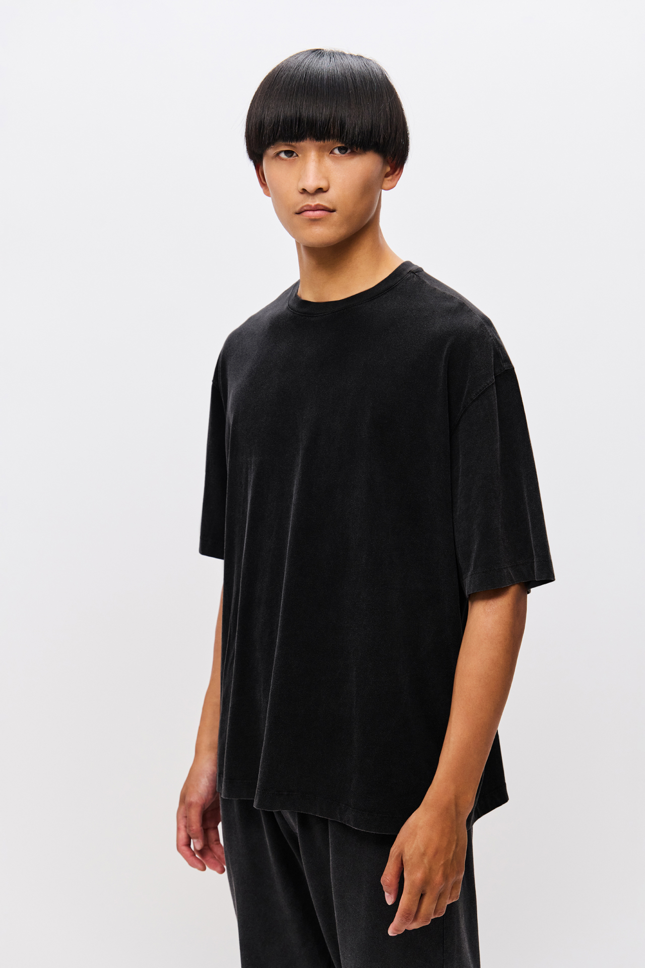 THE OVERSIZED T-SHIRT