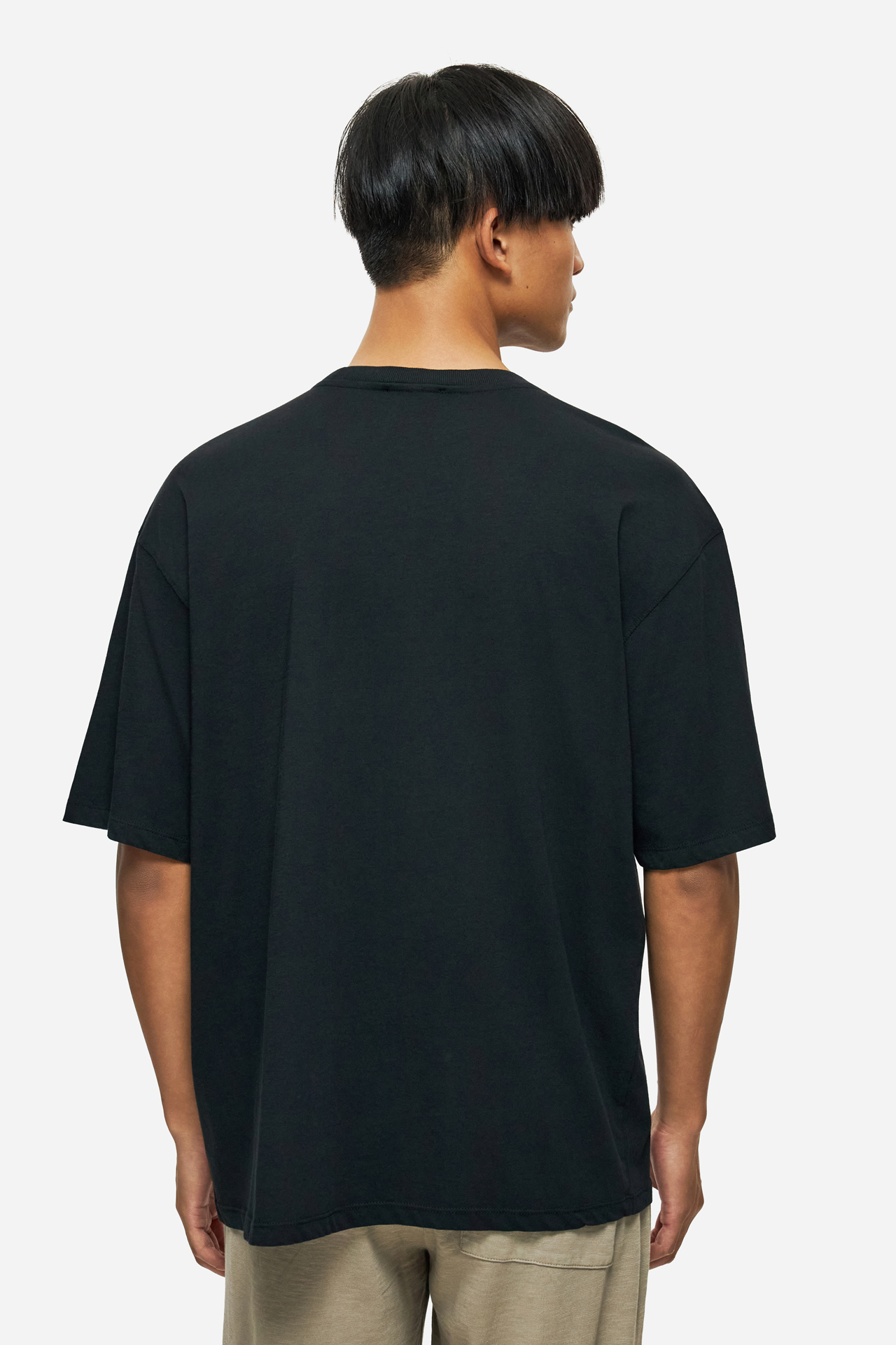 THE OVERSIZED T-SHIRT