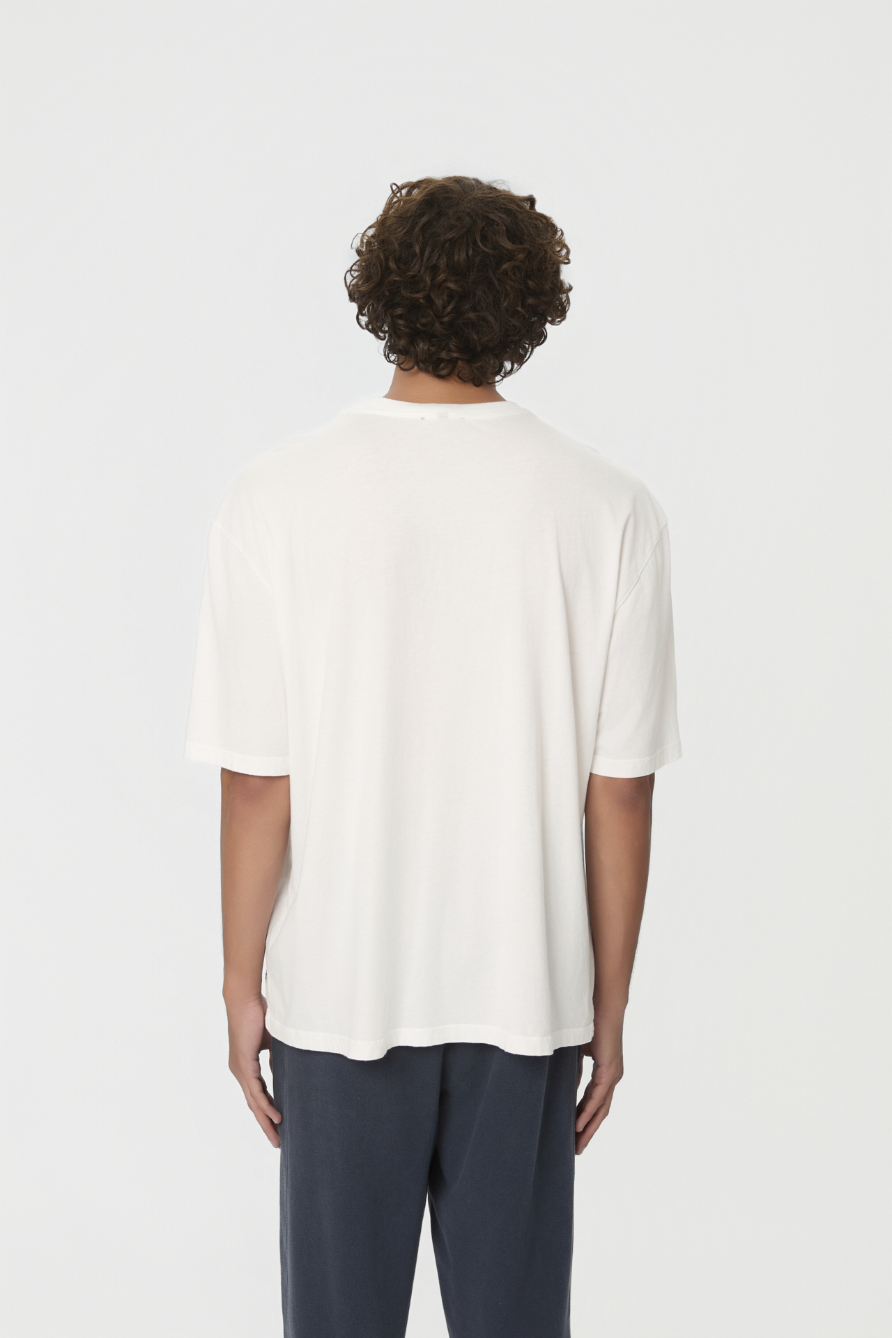THE OVERSIZED T-SHIRT