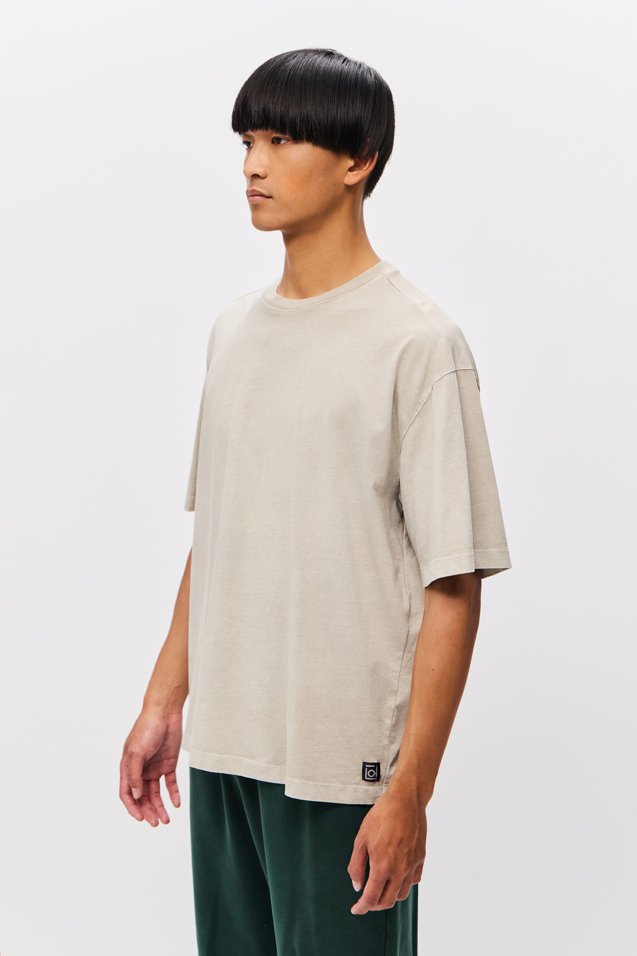 THE OVERSIZED T-SHIRT