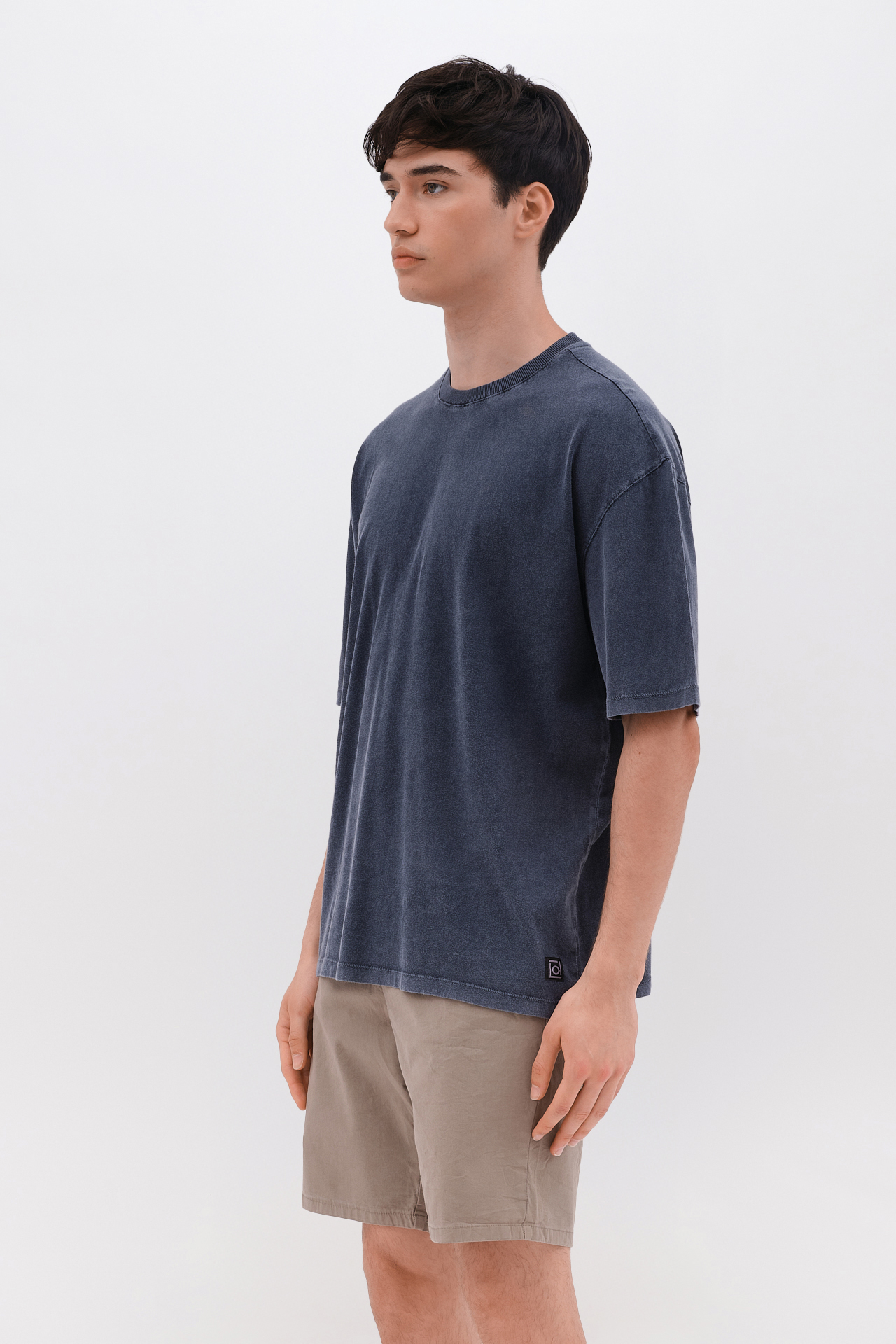 THE OVERSIZED T-SHIRT