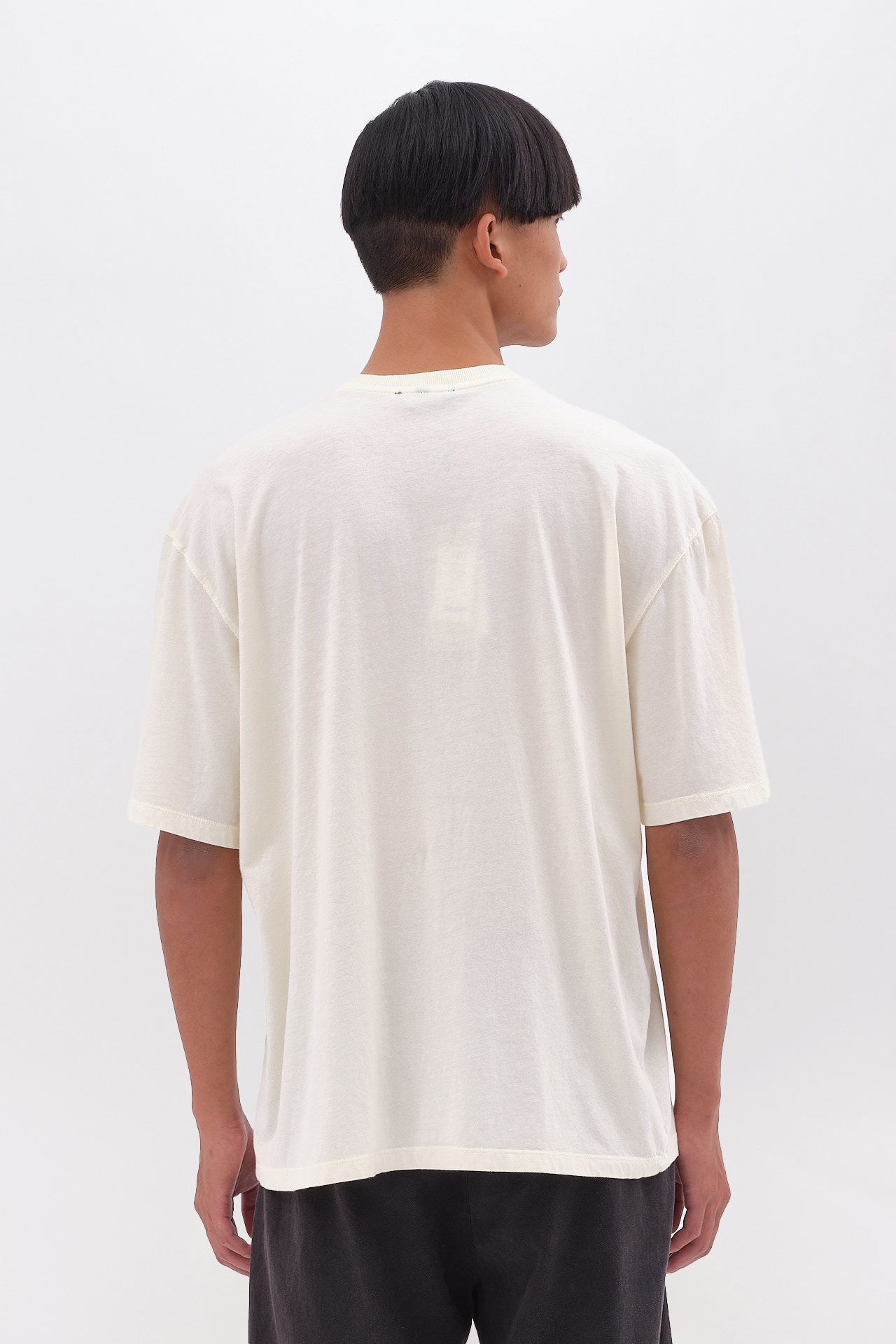 THE OVERSIZED T-SHIRT