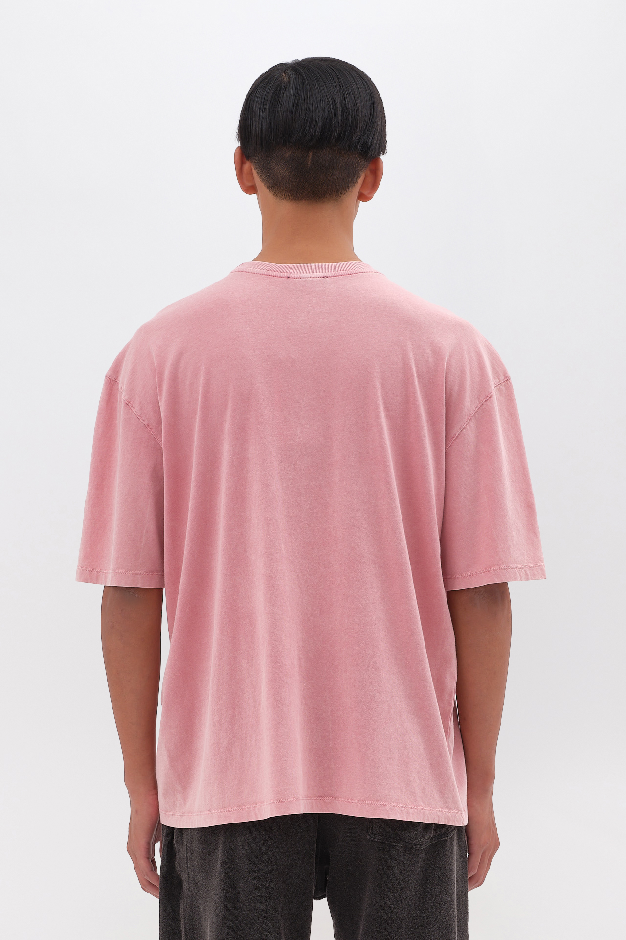 THE OVERSIZED T-SHIRT