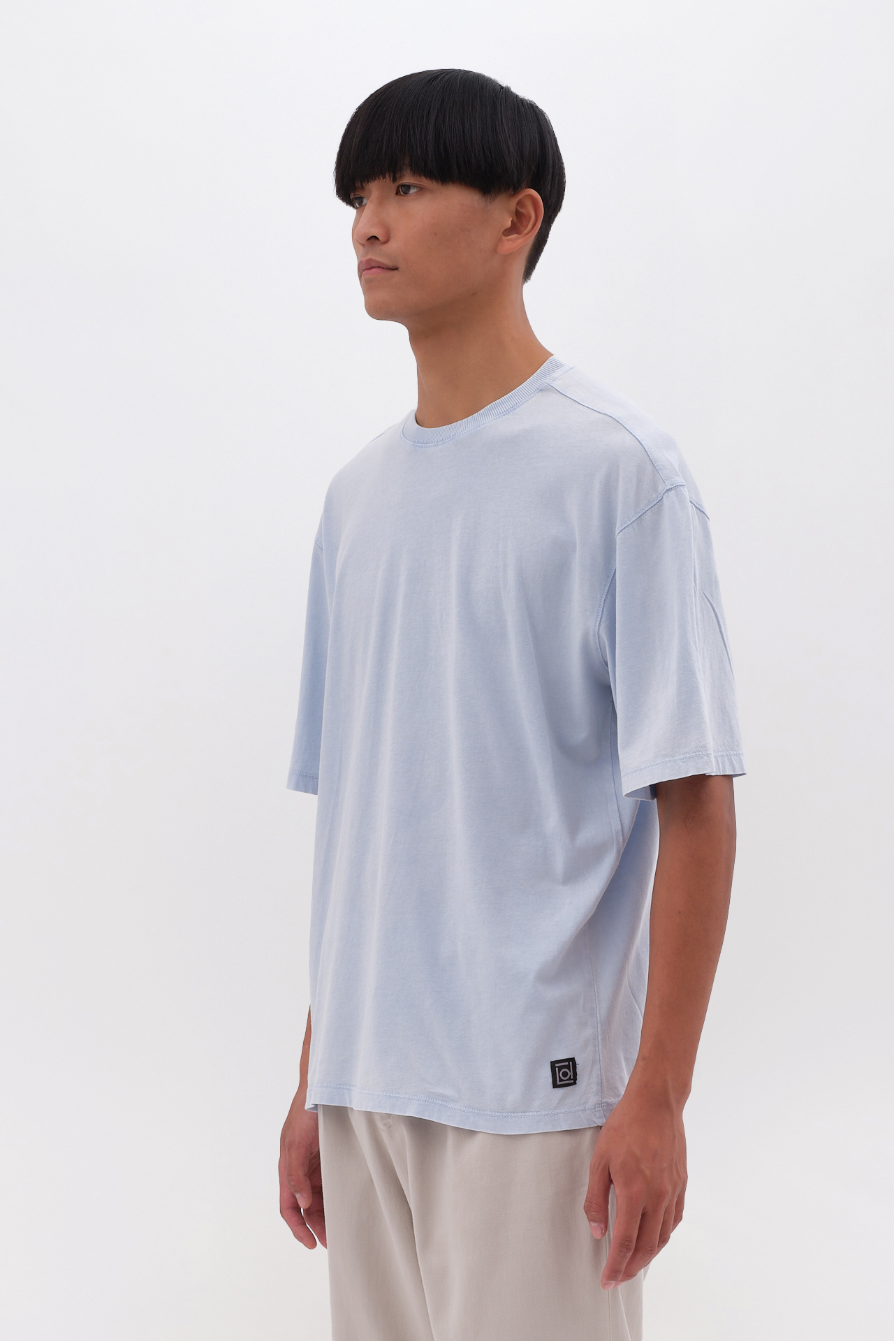 THE OVERSIZED T-SHIRT