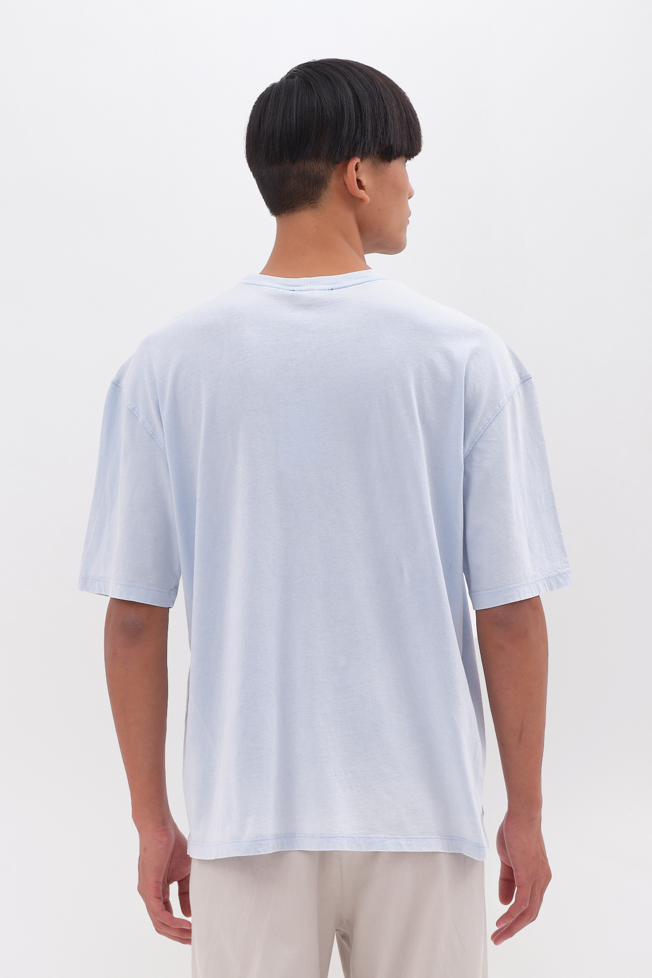 THE OVERSIZED T-SHIRT