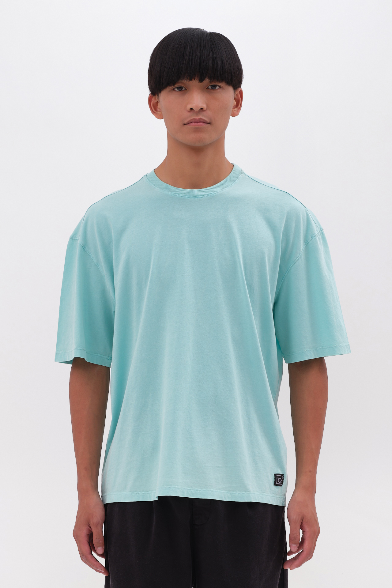 THE OVERSIZED T-SHIRT