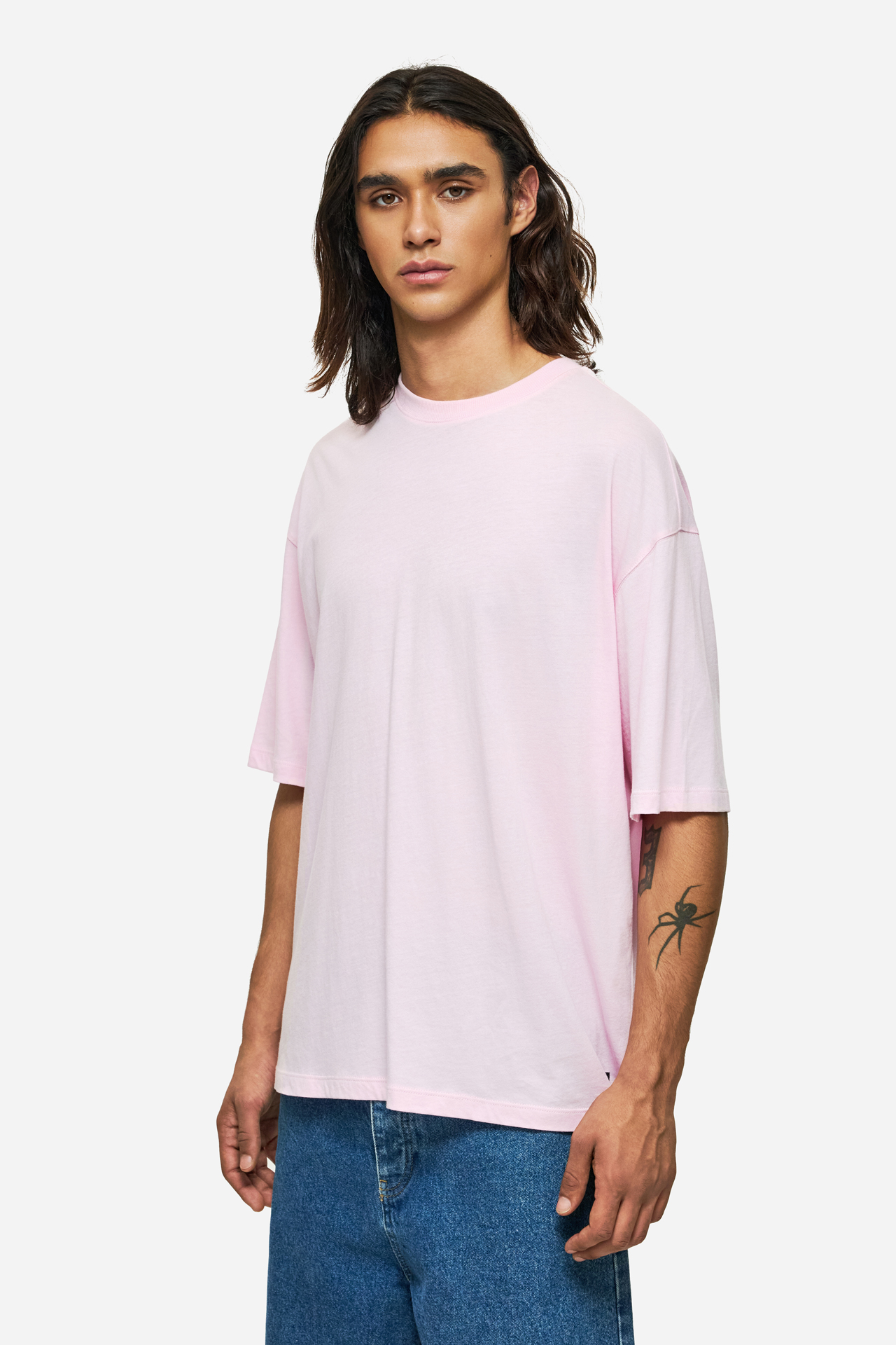 THE OVERSIZED T-SHIRT