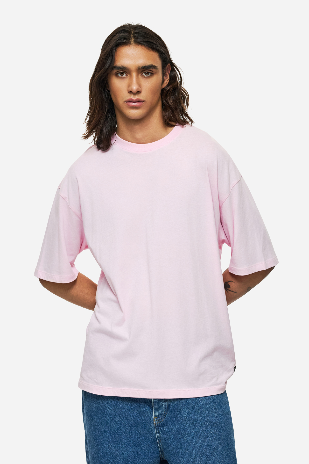 THE OVERSIZED T-SHIRT