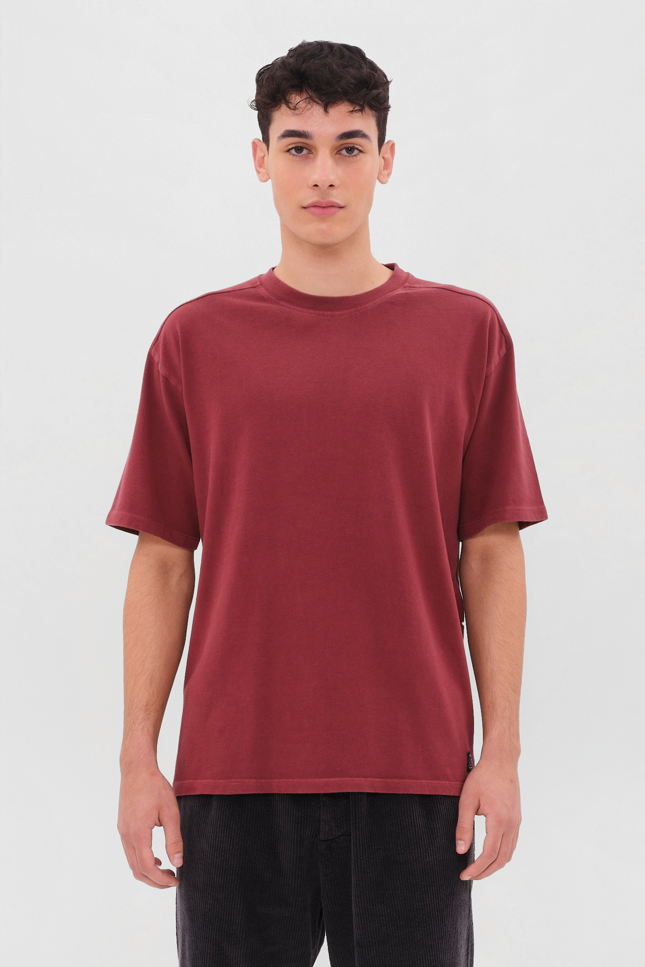 REGULAR FIT RAGLAN T-SHIRT