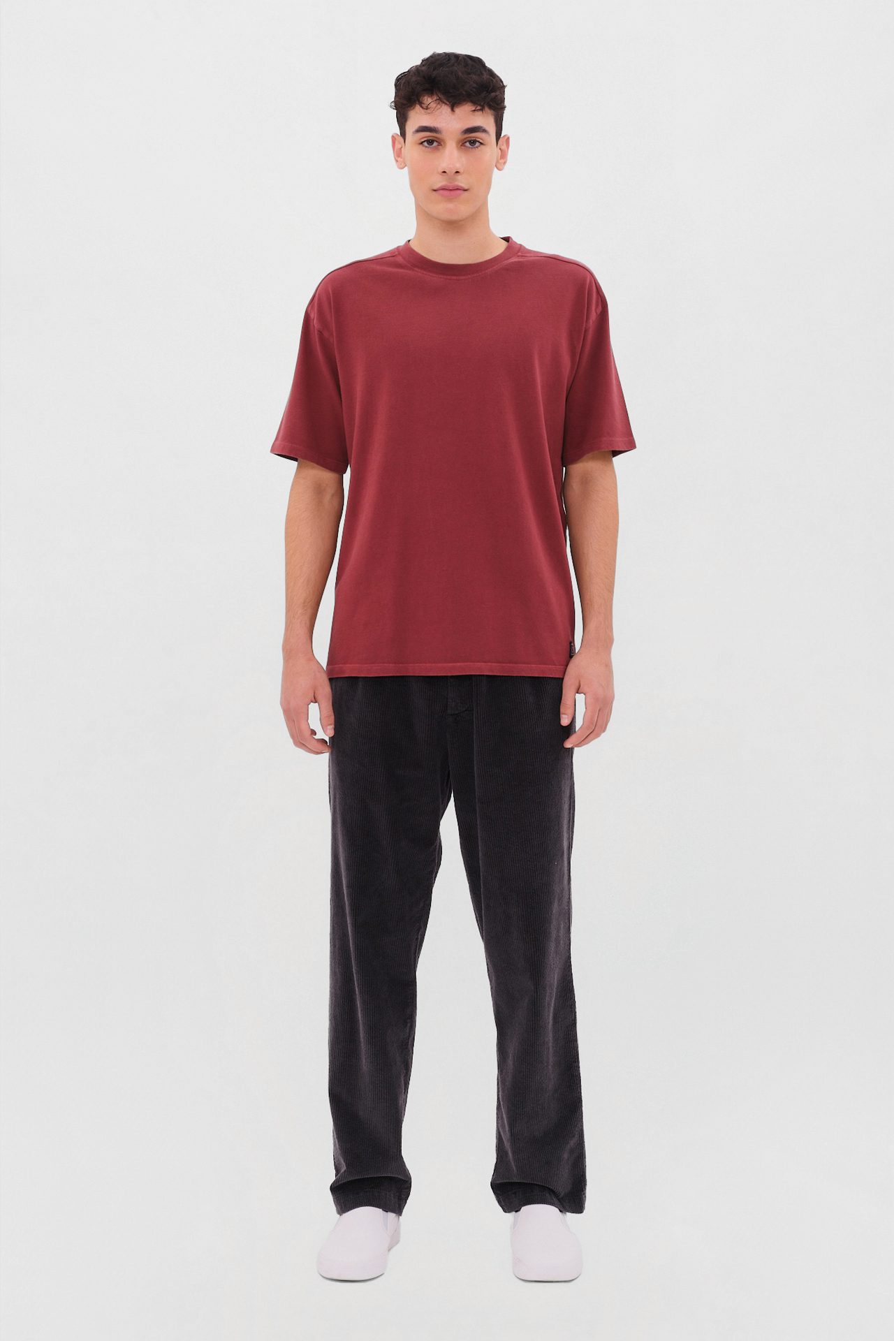 REGULAR FIT RAGLAN T-SHIRT