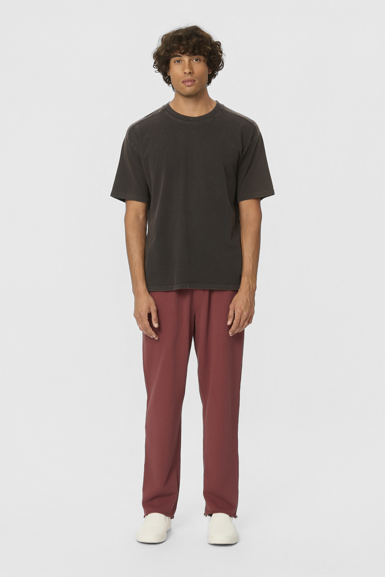 REGULAR FIT RAGLAN T-SHIRT