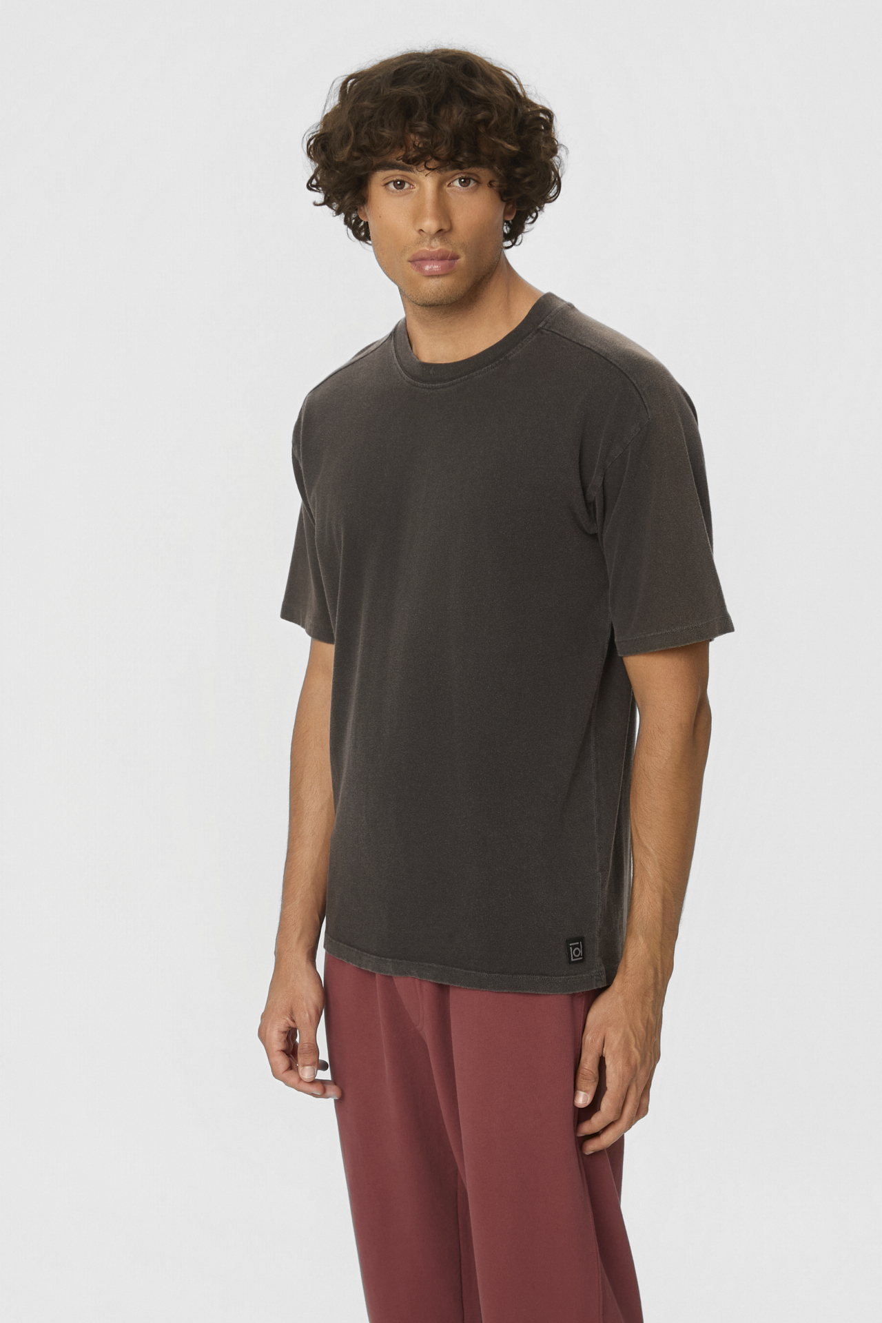 REGULAR FIT RAGLAN T-SHIRT