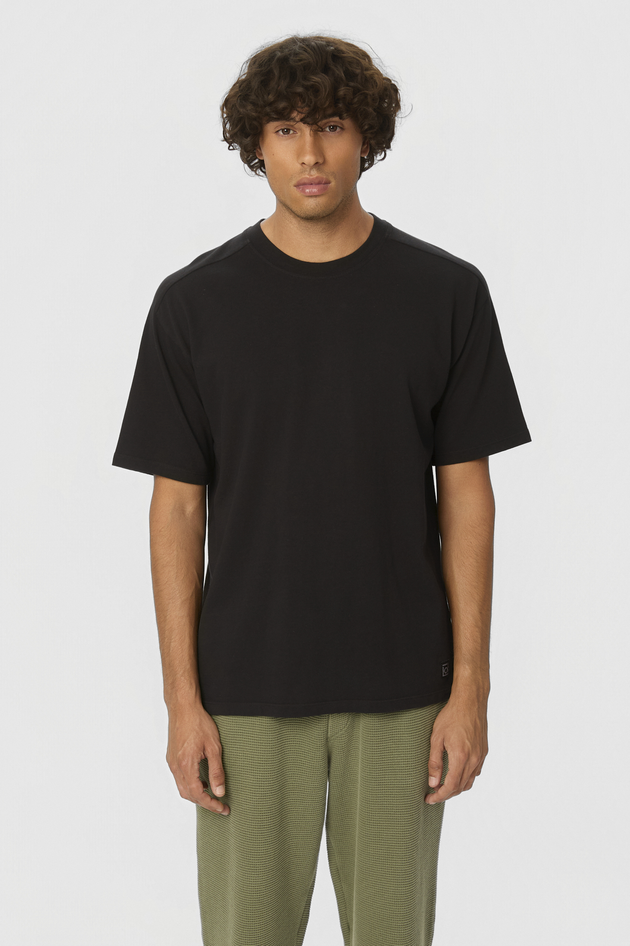 REGULAR FIT RAGLAN T-SHIRT