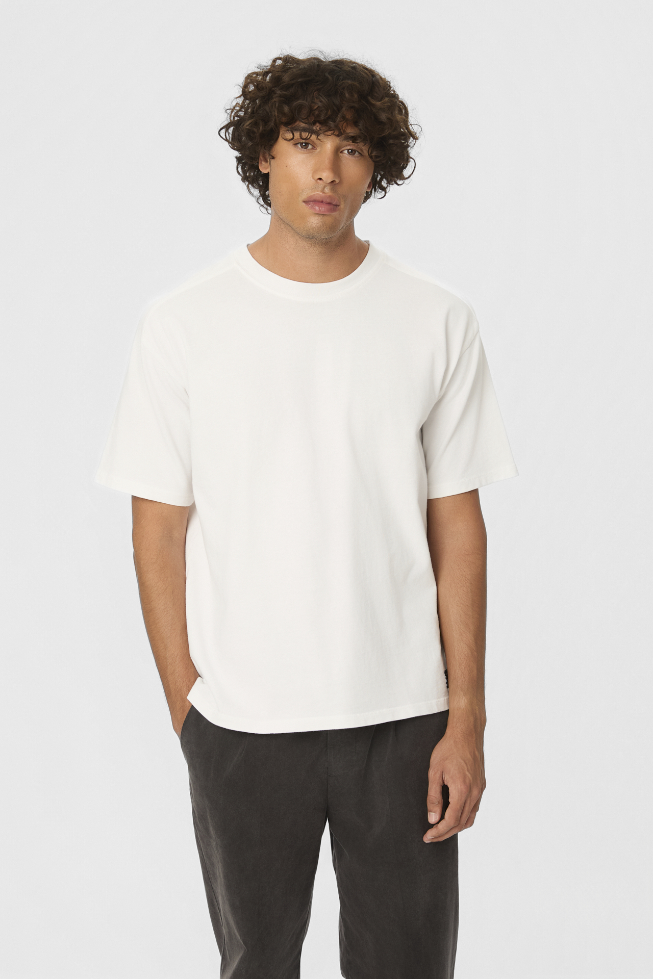 REGULAR FIT RAGLAN T-SHIRT